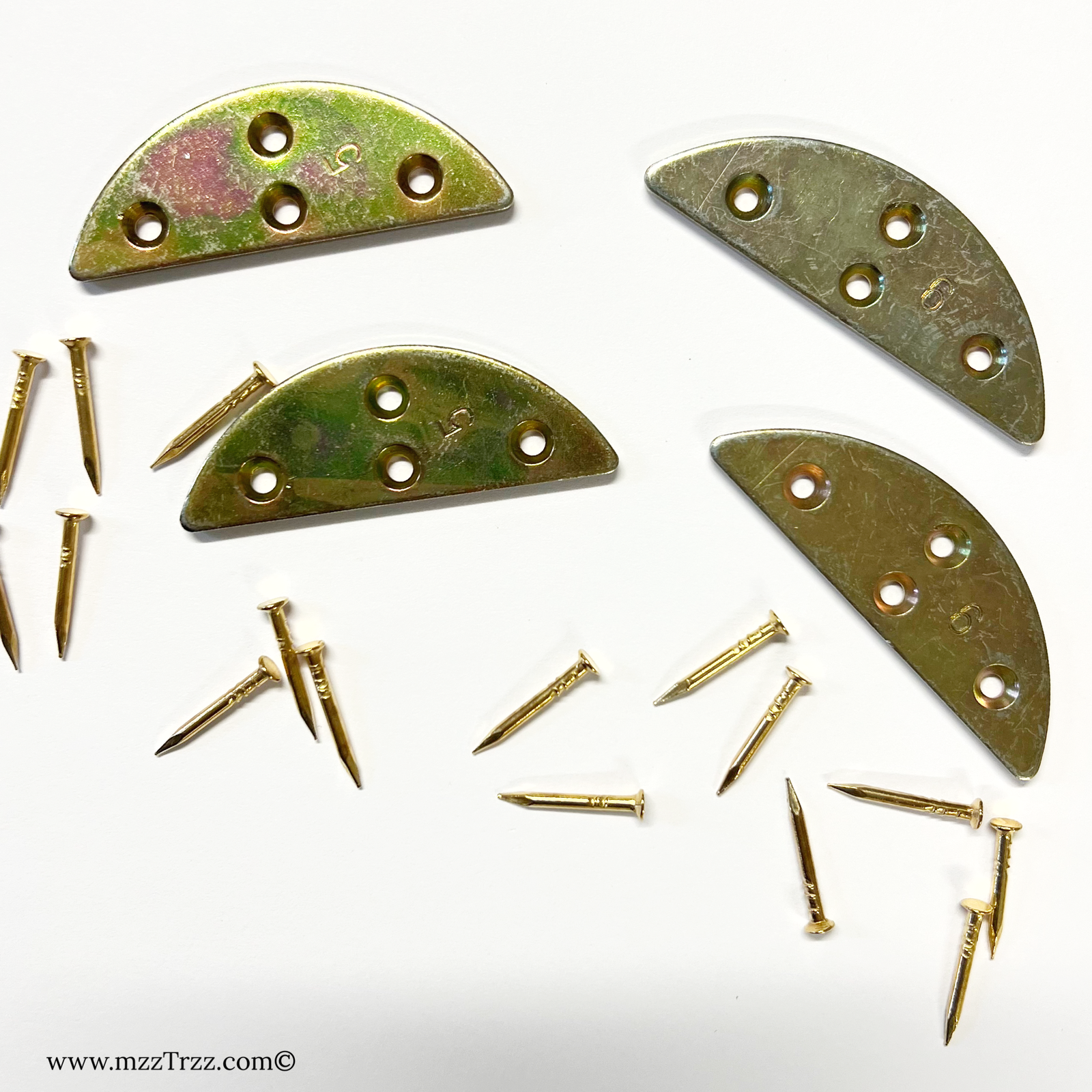 Shoemaking - Component - C.S. Osborne - Heel Plate - Brass Plated