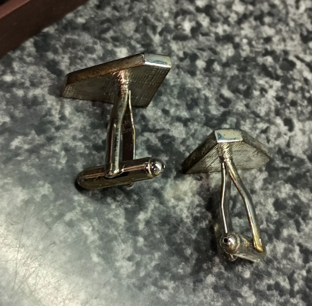 Zealmer Superman Logo Silvertone Cufflinks Boxed