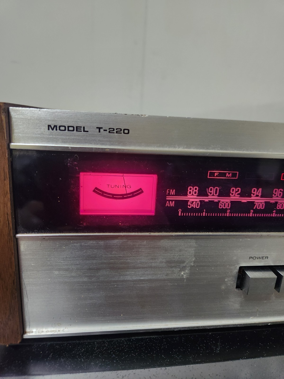 Superscope T-220 Stereo Tuner