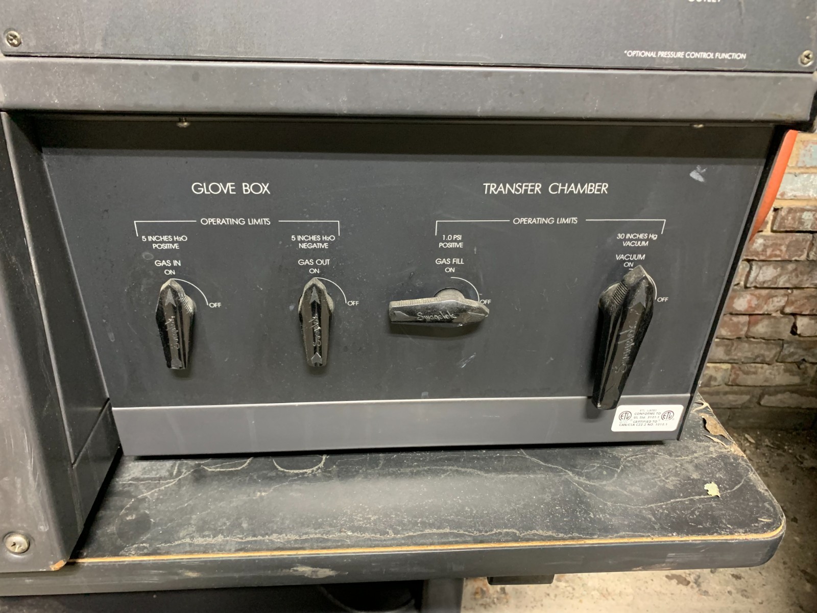 Labconco Controlled Atmosphere Glove Box Model 5080100