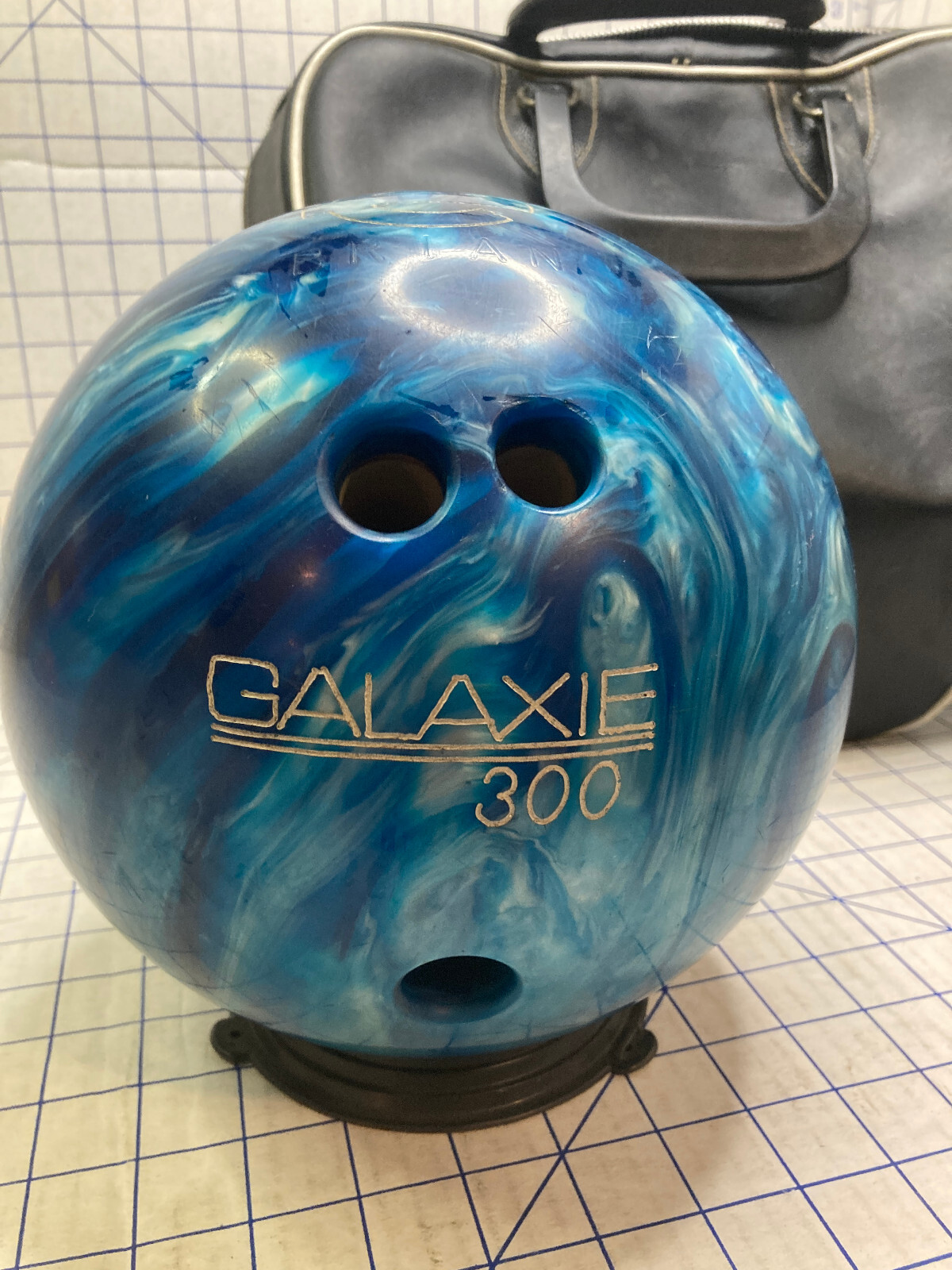 VTG Galaxie 300 Bowling Ball 11lb-9oz Blue Turquoise Pearl Swirl Marbled Drilled