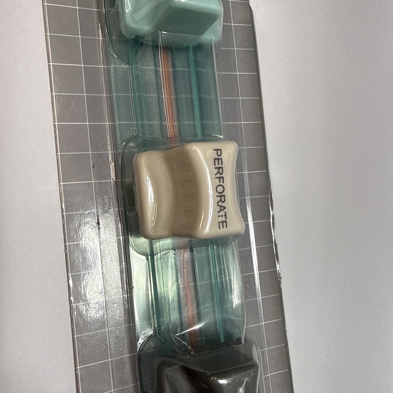 We R Memory Keepers Laser Square Trimmer Guide & Blades 660509 by American Craft