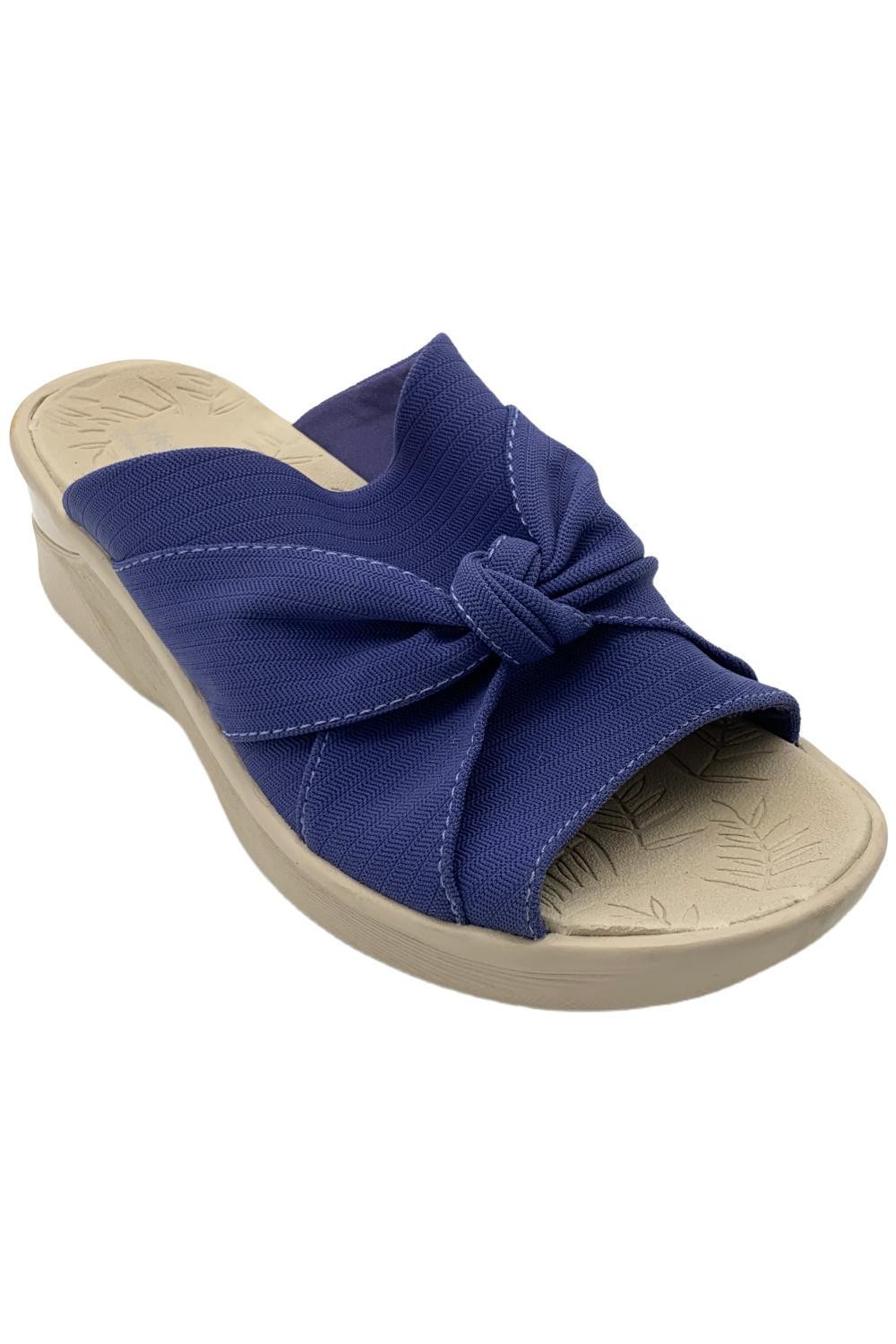 Bzees Women's Sandbar Fabric Knotted Sandal Skipper Blue