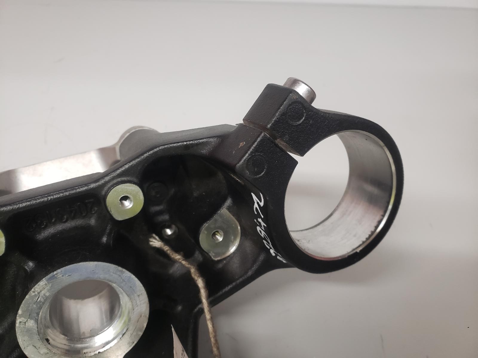2024 TRIUMPH TRIDENT 660 TOP YOKE