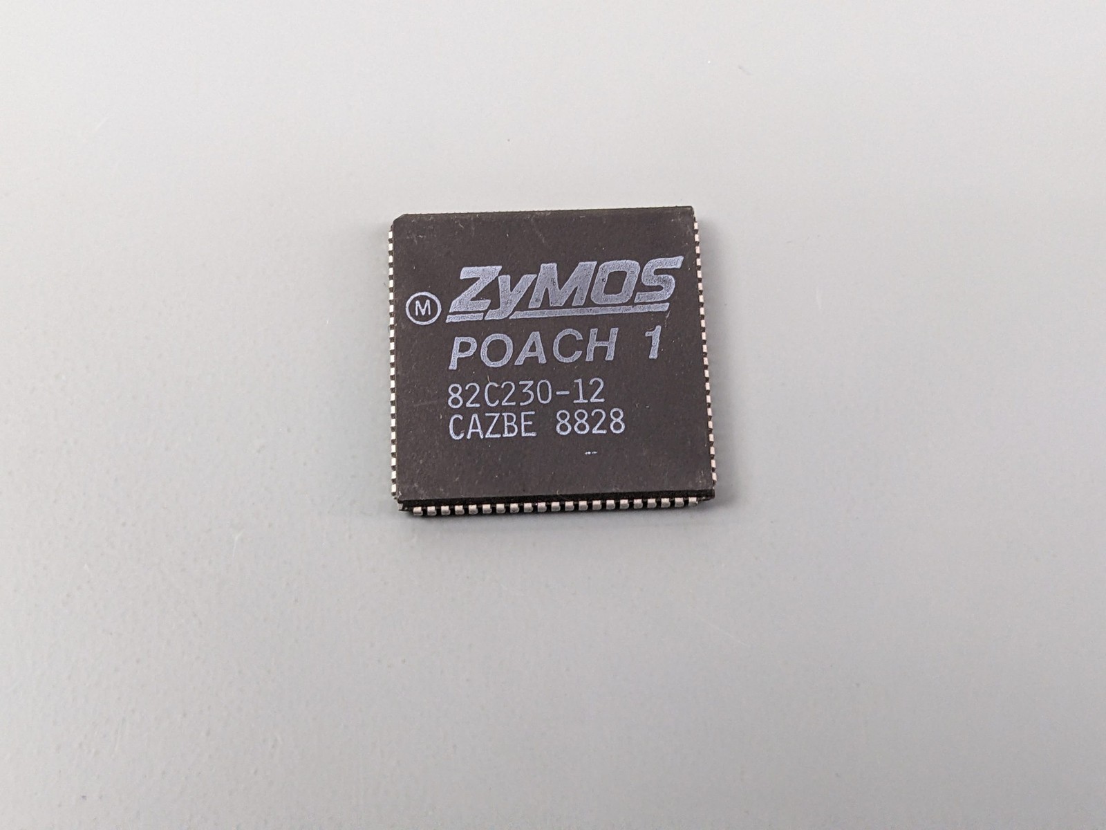ZyMOS POACH 1 82C230-12 PC Chipset IC PLCC