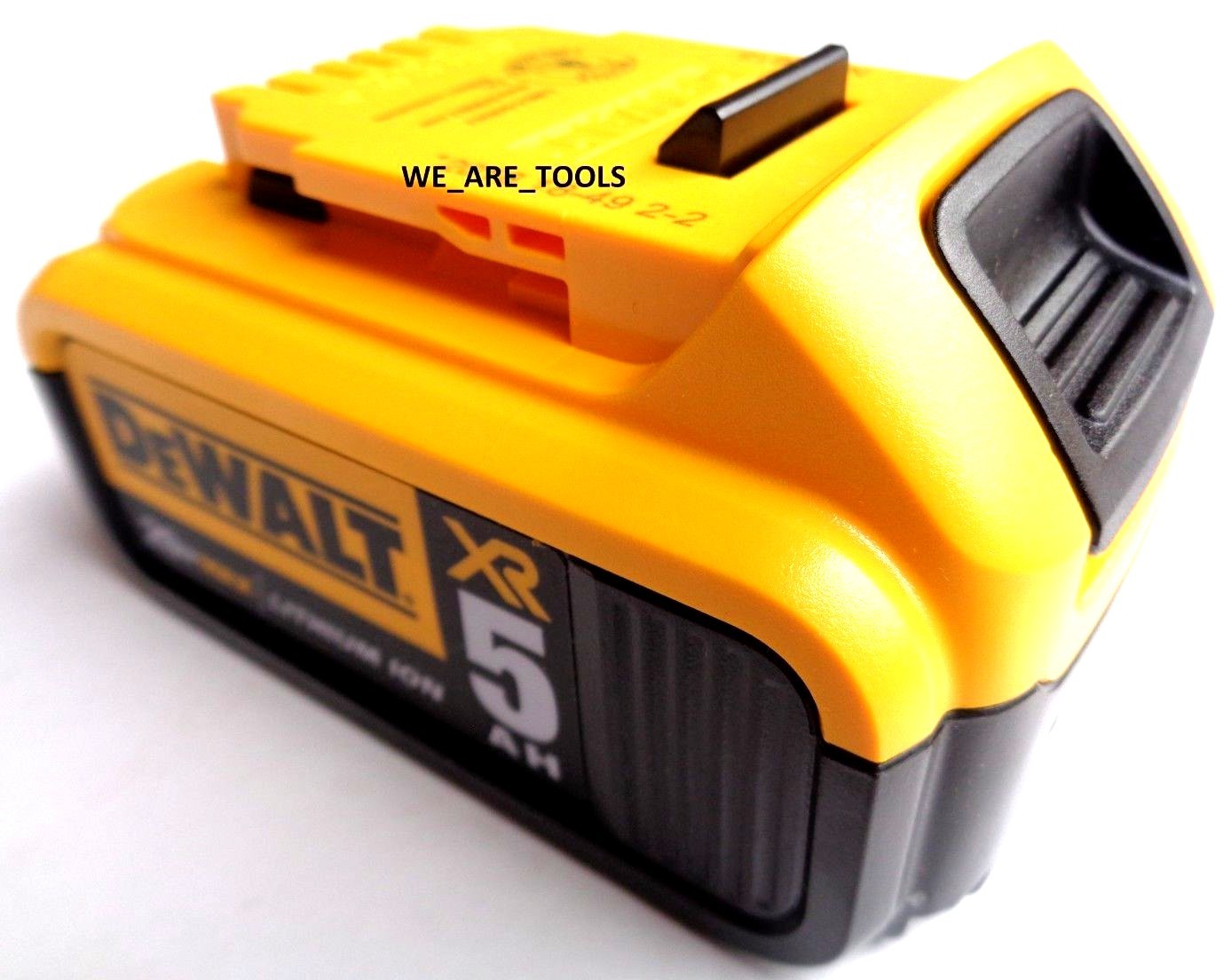 Dewalt DCS356 20V Oscillating MultiTool, 1) DCB205 5.0 AH Battery, 2 Blades