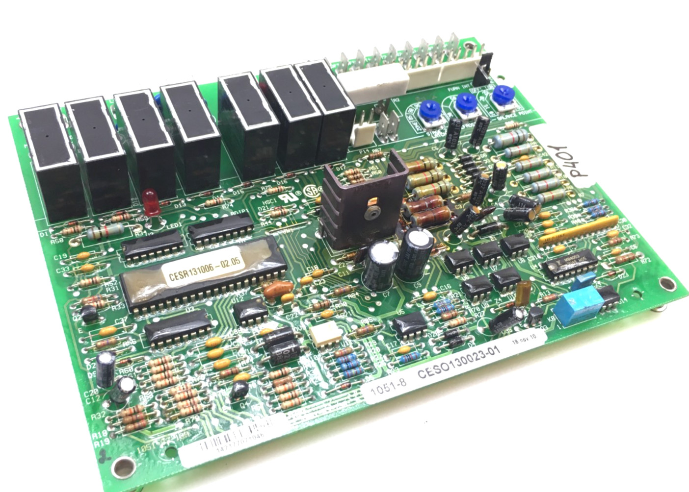 Carrier 1051-8 Furnace Control Board CESO130023-01 CESR131006-02.05 used #P401