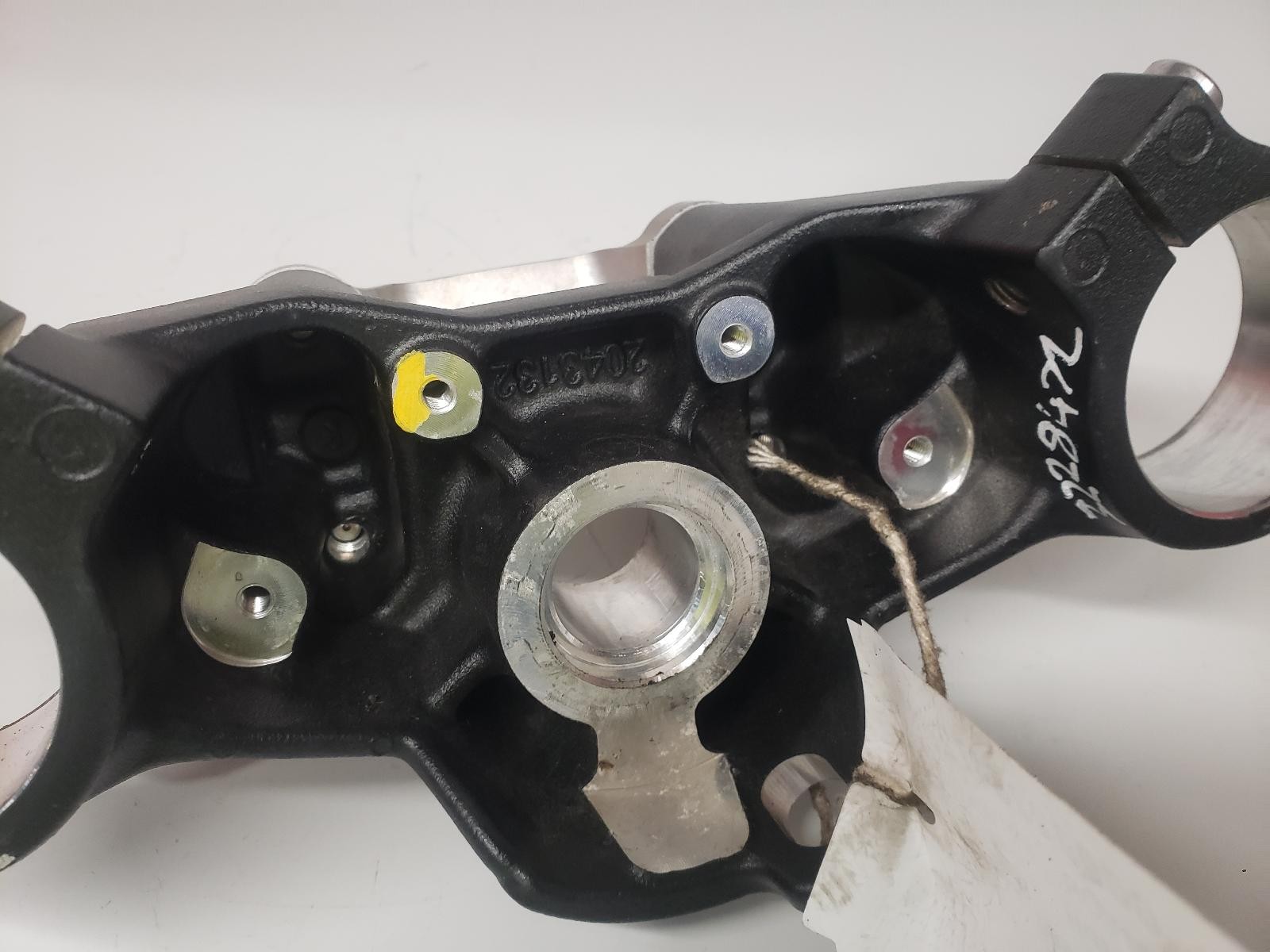 2024 TRIUMPH TRIDENT 660 TOP YOKE
