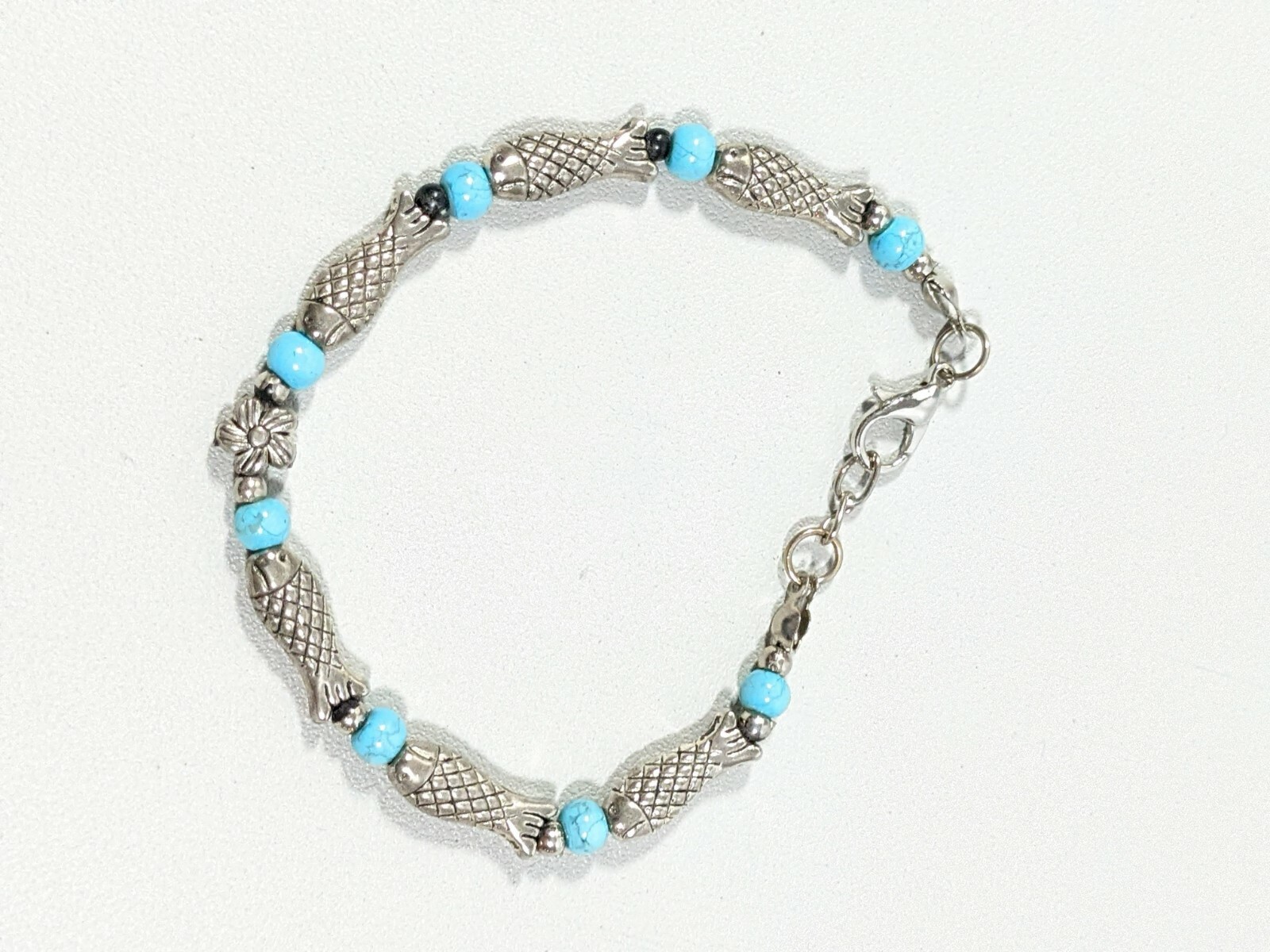 Silver Tone Textured Fish Bead Blue Flower Bracelet 6.75 inches