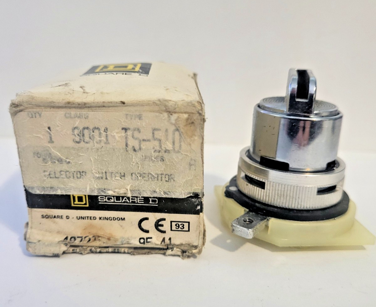 Square D 9001TS-5L0 Selector Switch Operator New Open Box