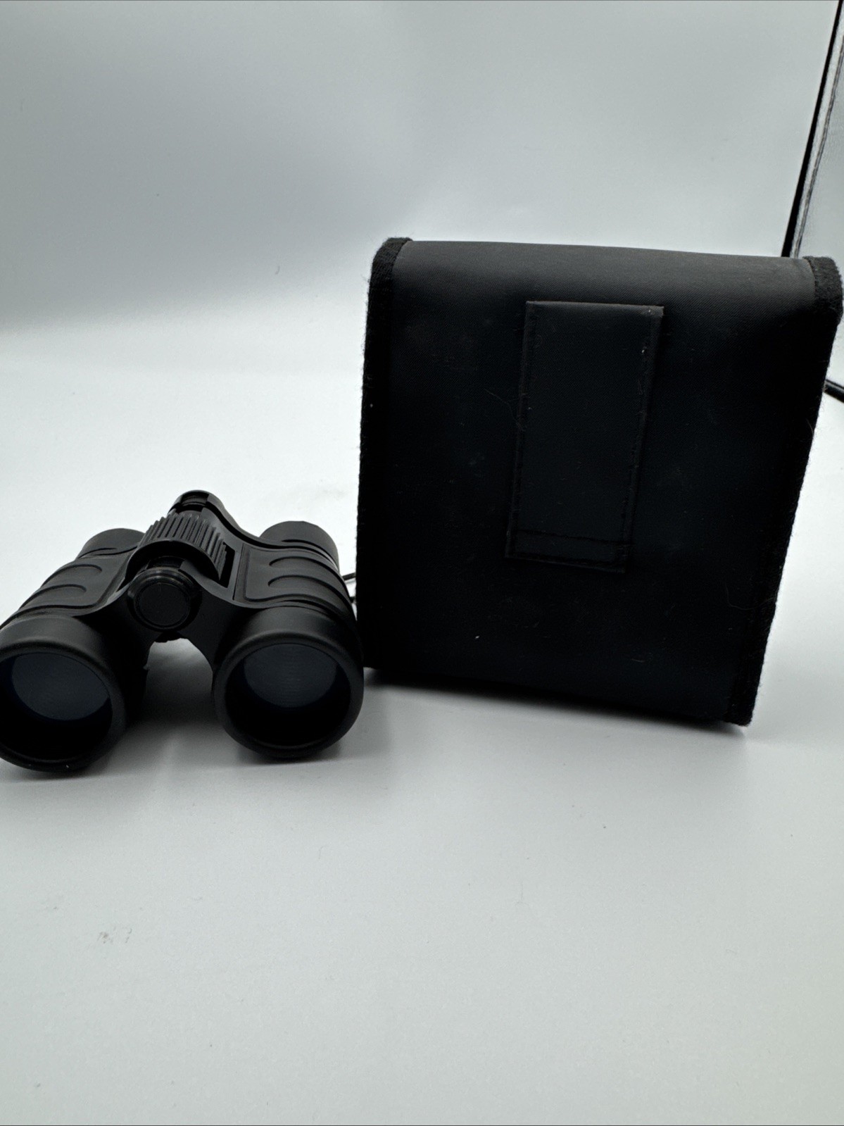 Binoculars 4X30 Compact, Black Neck Strap And Carry Case