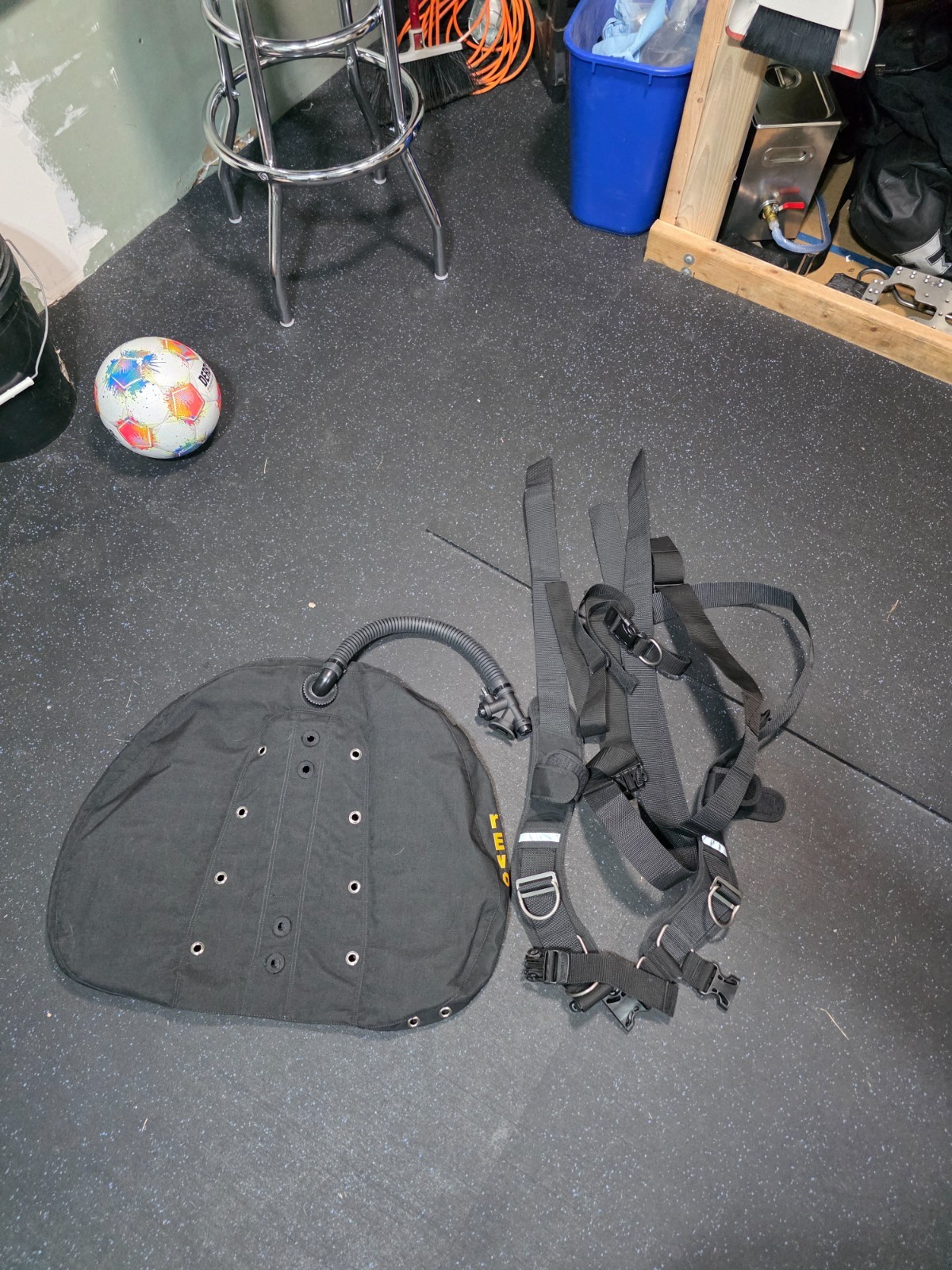 rEvo rebreather wing and complete harness.
