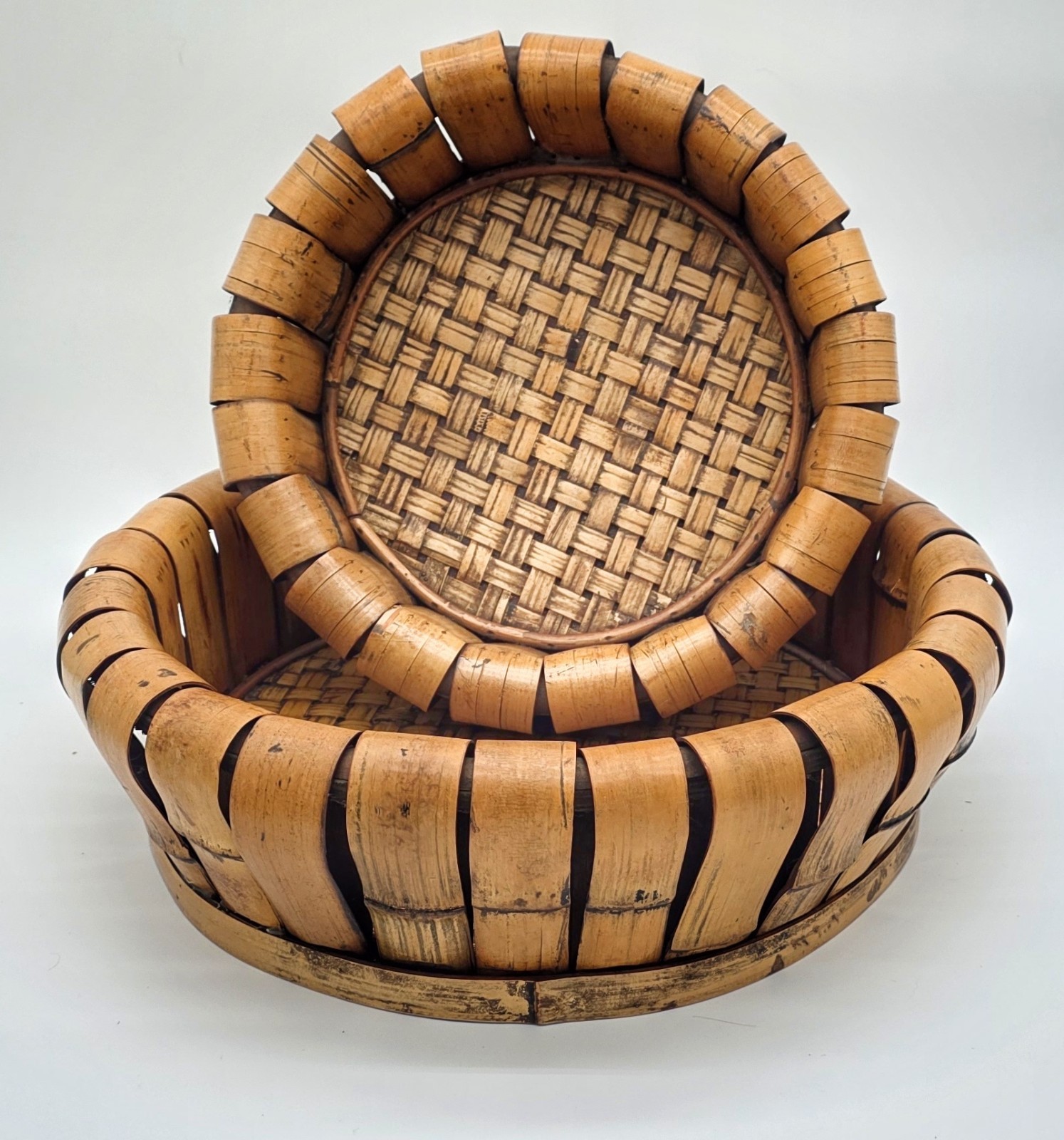 ​VTG MCM SRT OF 2 Bamboo Rattan Nesting Basket Round Segmented Basket Boho Decor