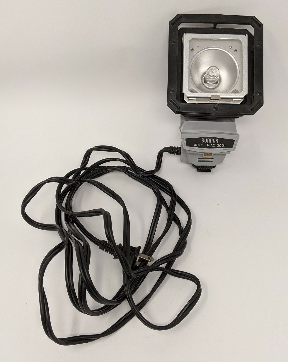 Sunpak Auto Triac 3001 Video Camcorder AC 120v 300W Light Tested Works