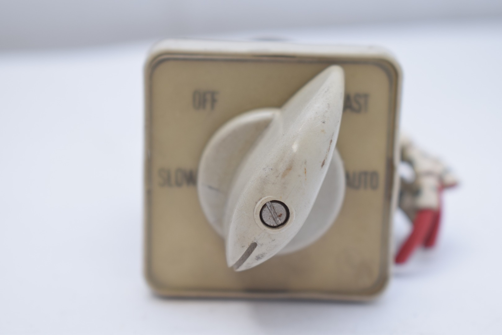 Klockner Moeller T1-242422.64 Selector Switch Off Slow Fast Auto Speed Control