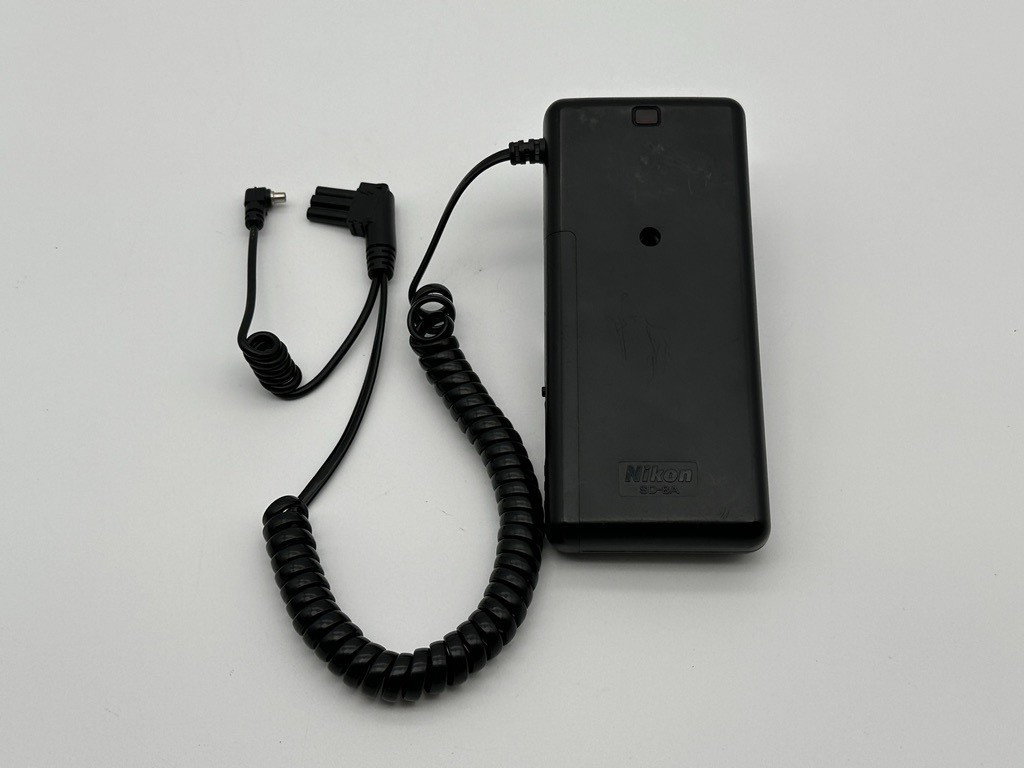 Nikon SD-8A High Performance Battery Pack for Nikon Speedlight Units