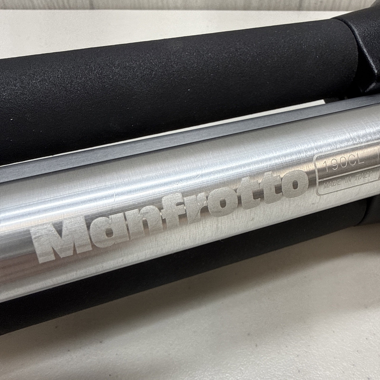 Manfrotto 190CL Tripod with Compact Ball Head 486RC2