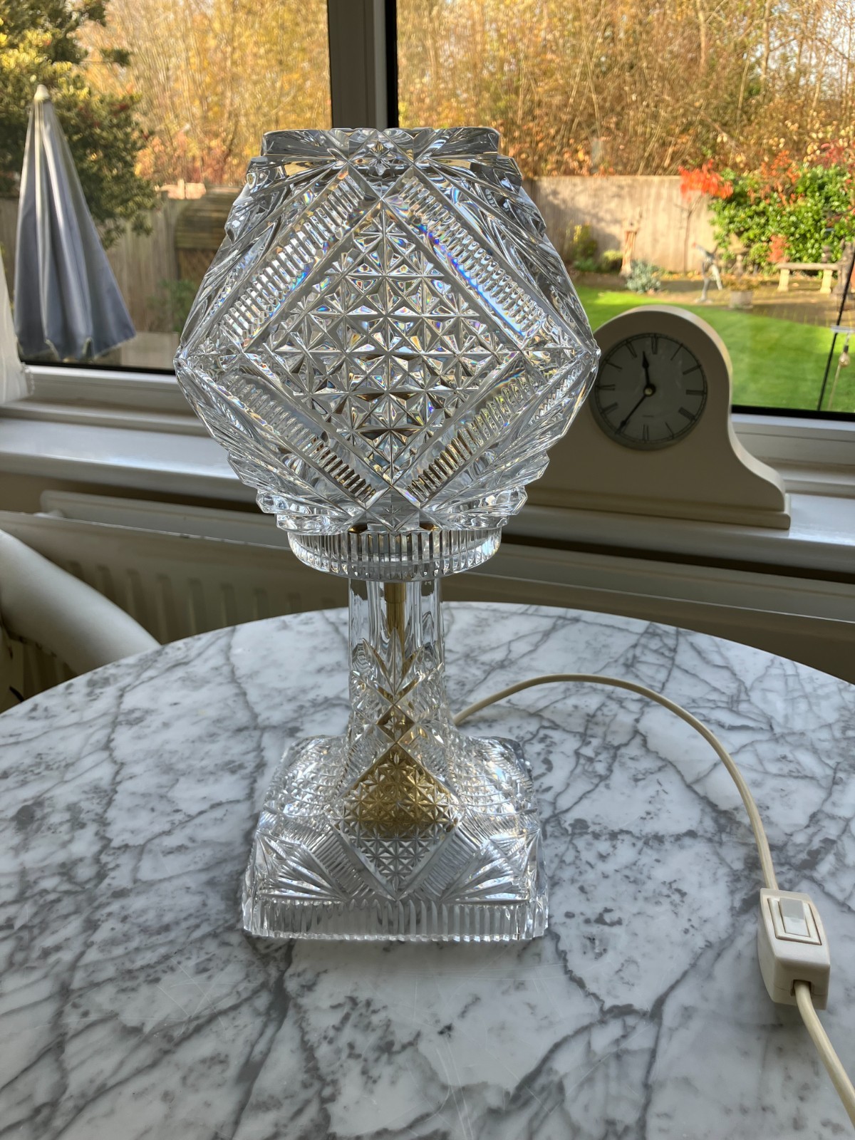 Vintage Heavy Quality Crystal Cut Glass Lamp Excellent Working Order & Condition