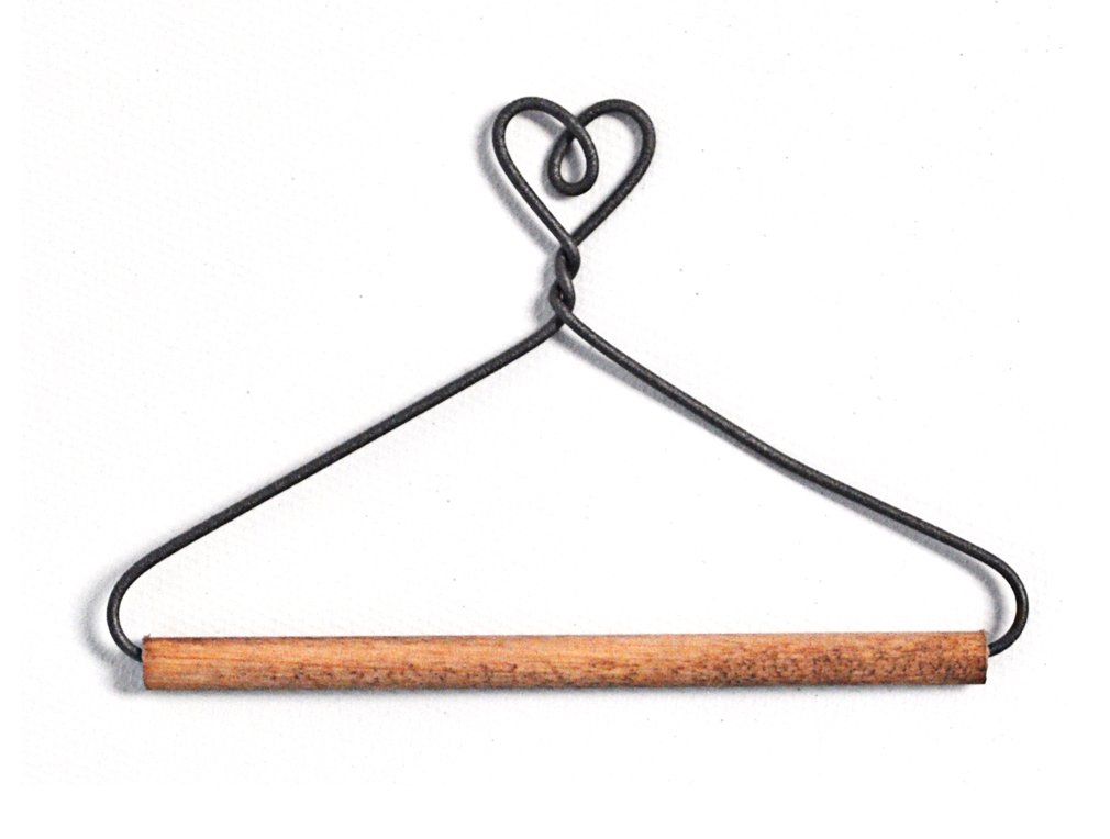 Ackfieldwire Heart With Dowel 4 Inch Hanger