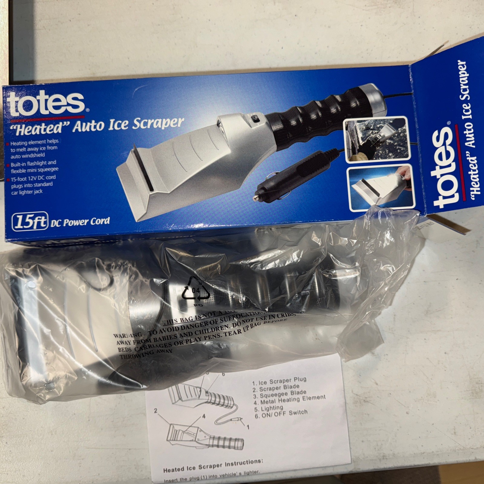 Totes Heated Auto Ice Scraper & Squeege 15 Ft 12 V DC New