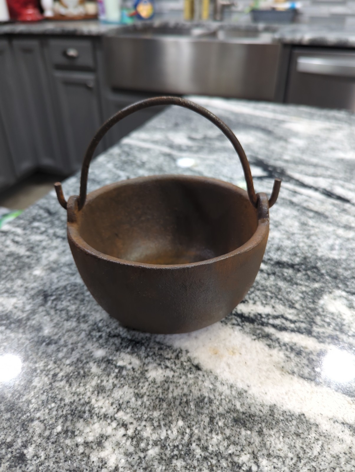 Vintage Cast Iron Lead Melting Smelting Pot No. 6