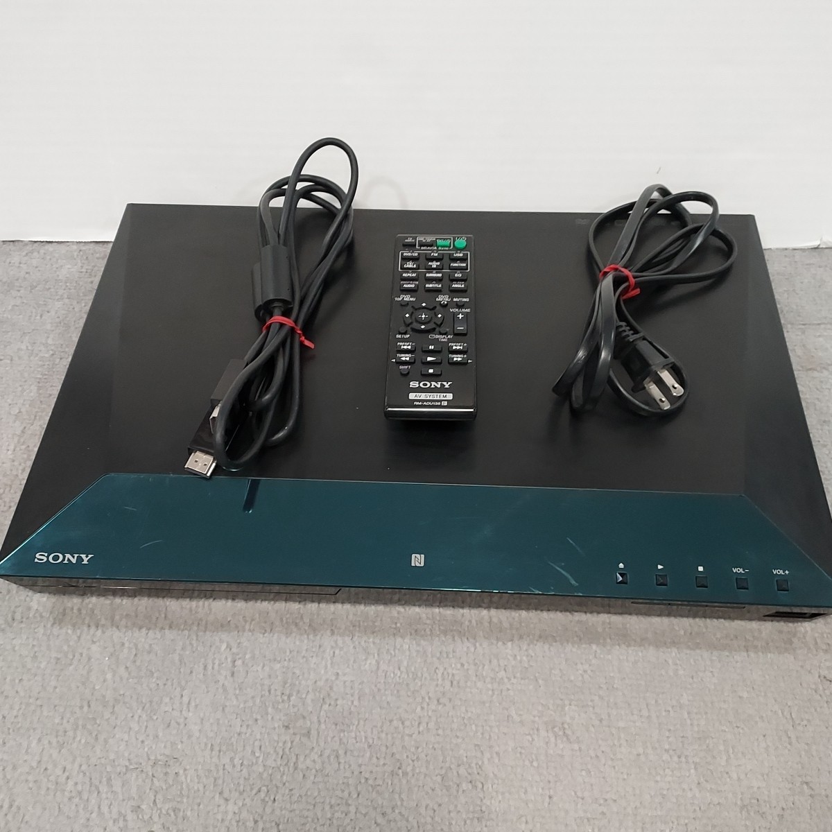 Sony BDV-E2100 3D Blu-ray DVD Home Theatre System Bluetooth HDMI w/Remote -WORKS