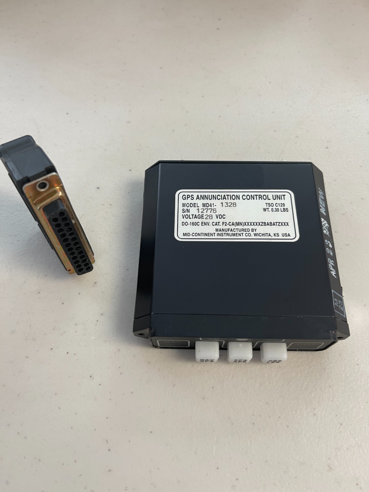 Mid-Continent Annunciator Switch MD-41:1328