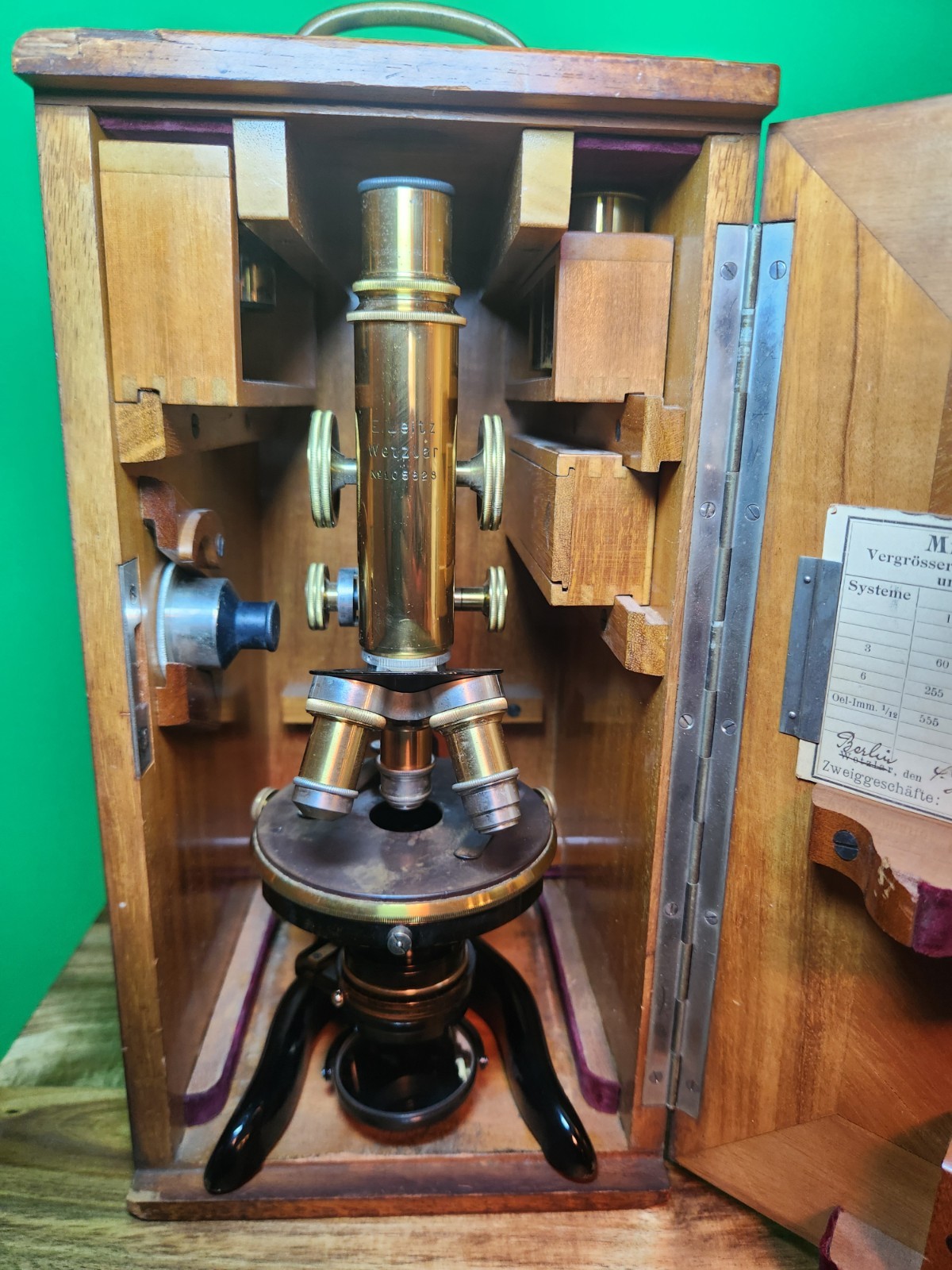 Antique Microscope Ernst Leitz Wetzlar #105682 Book Slides Wood storage box Rare
