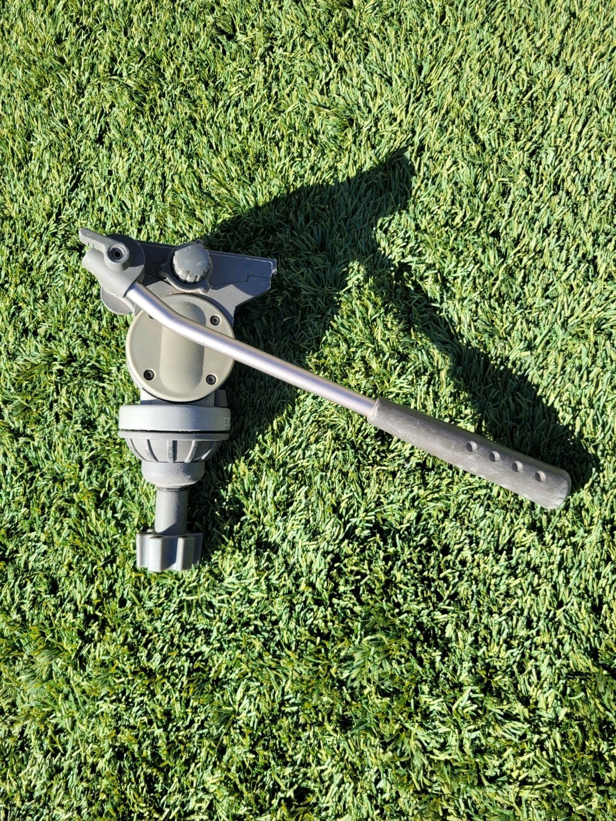 Matthews Studio Equipment M25 Tripod Head Good Working Condition Photography