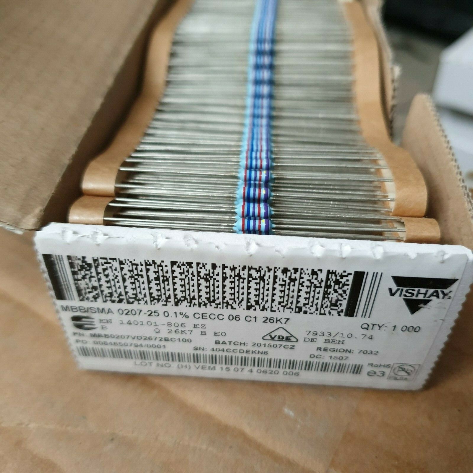 100X VISHAY SMA0207 1/2W 26K7 0.1% 25ppm HIEND PRECISION AUDIO RESISTORS!