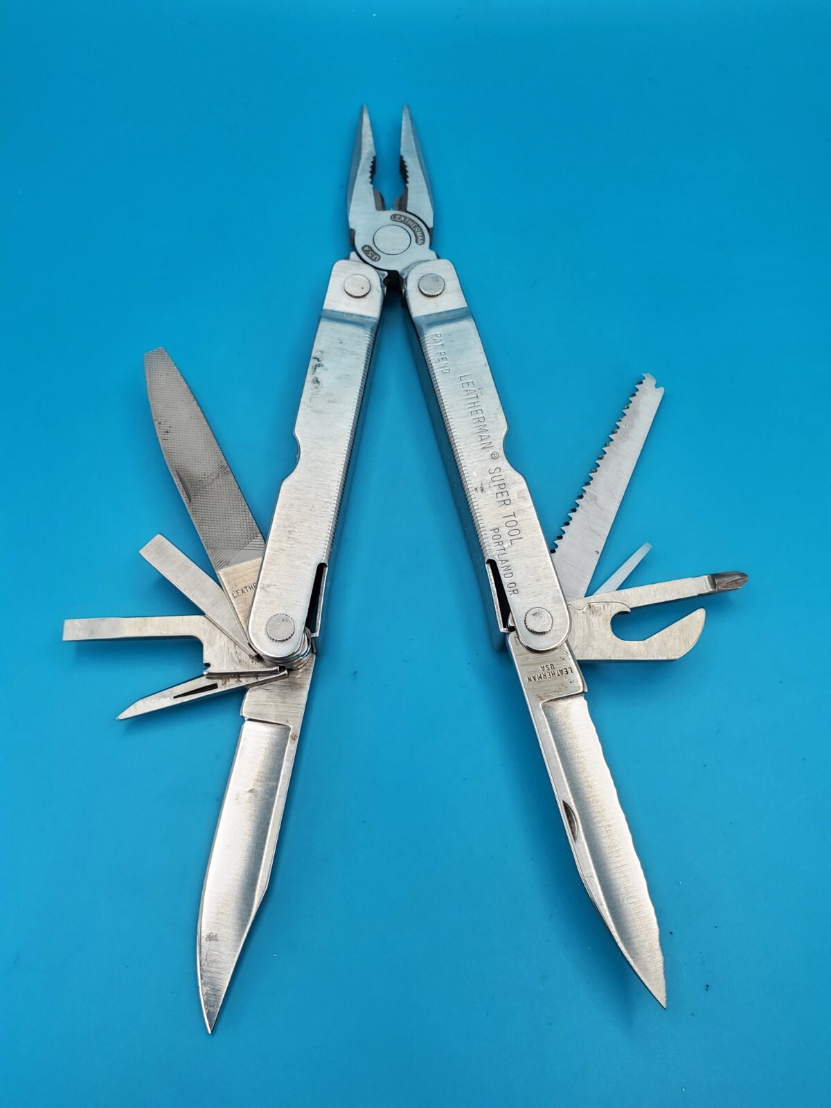 LEATHERMAN Super TOOL Multi Function Tool PLIERS, Stainless! 09-95 DATE!