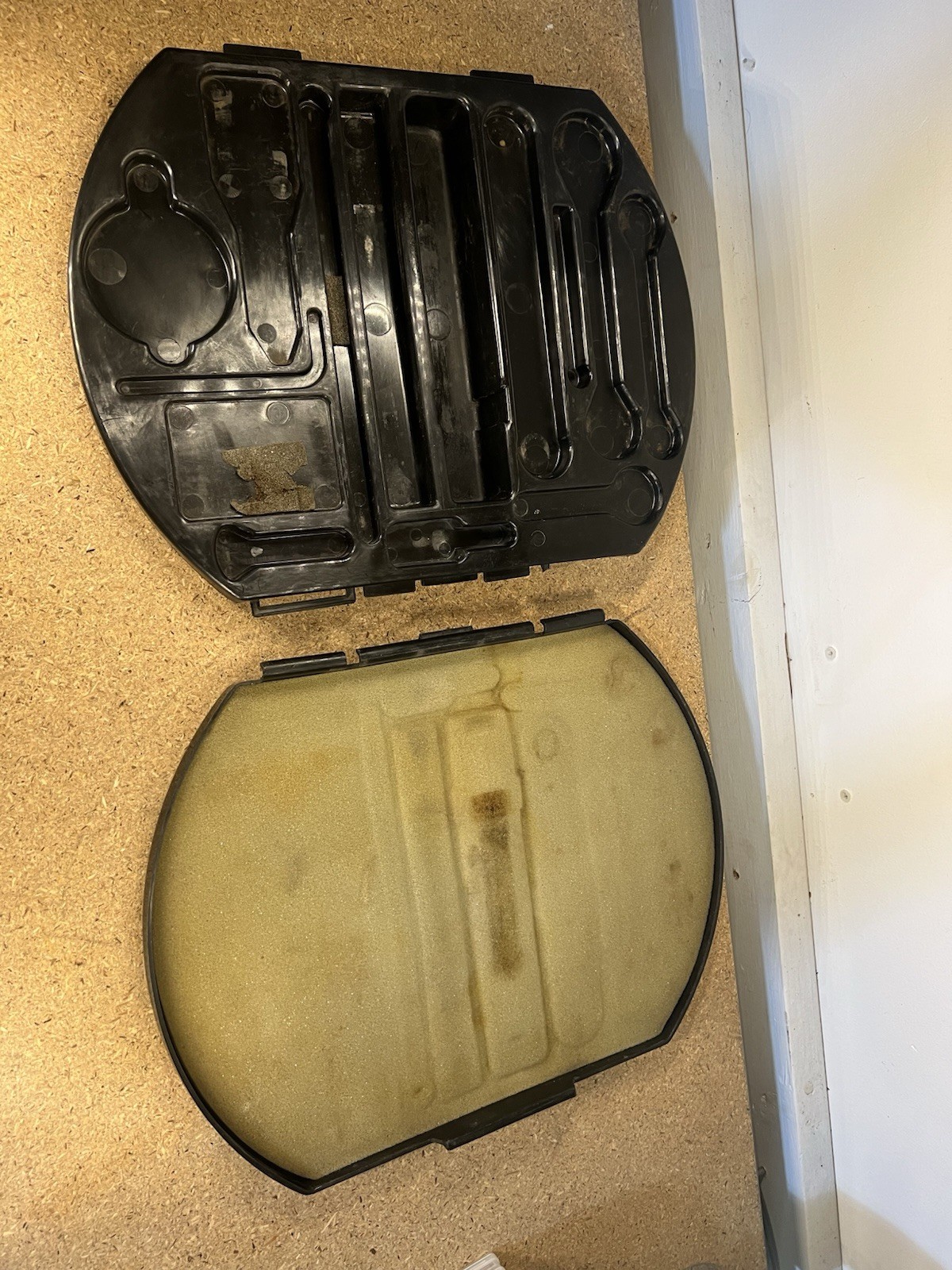 Empty Rare Plastic Jaguar MK2 S-Type 240 340 Tool Kit BD29876 Container 1967-