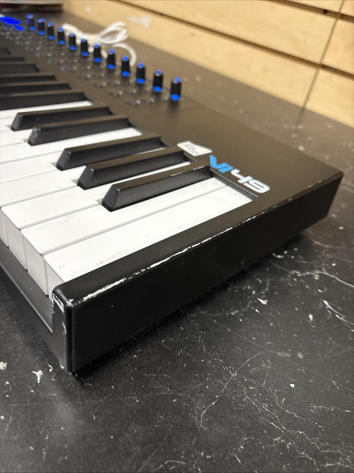 Alesis VI49 Advanced 49-Key USB/MIDI Keyboard Controller - No Power Adapter