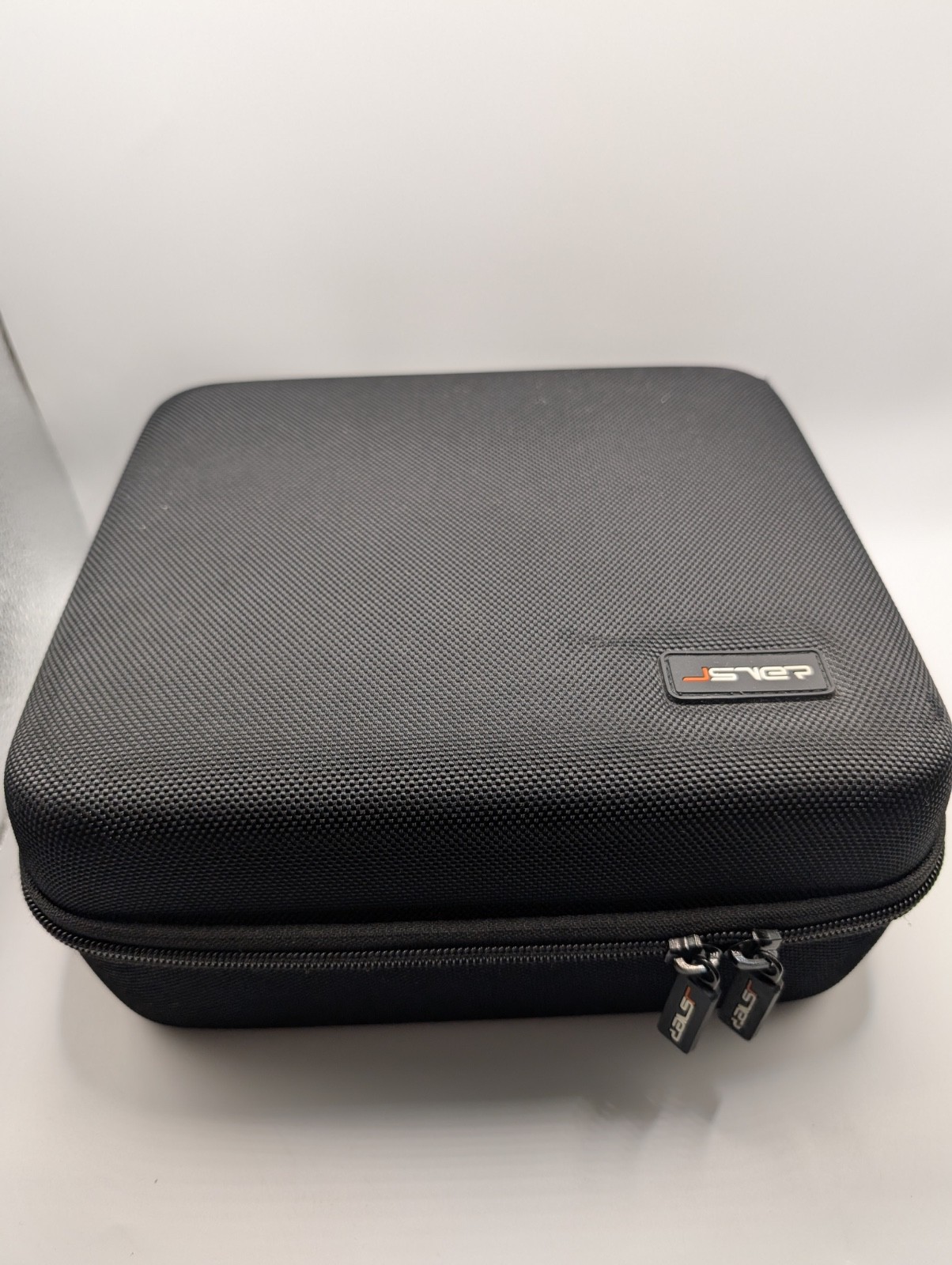 Oculus Go Virtual Reality Headset 32GB - INCLUDES CARRYING CASE