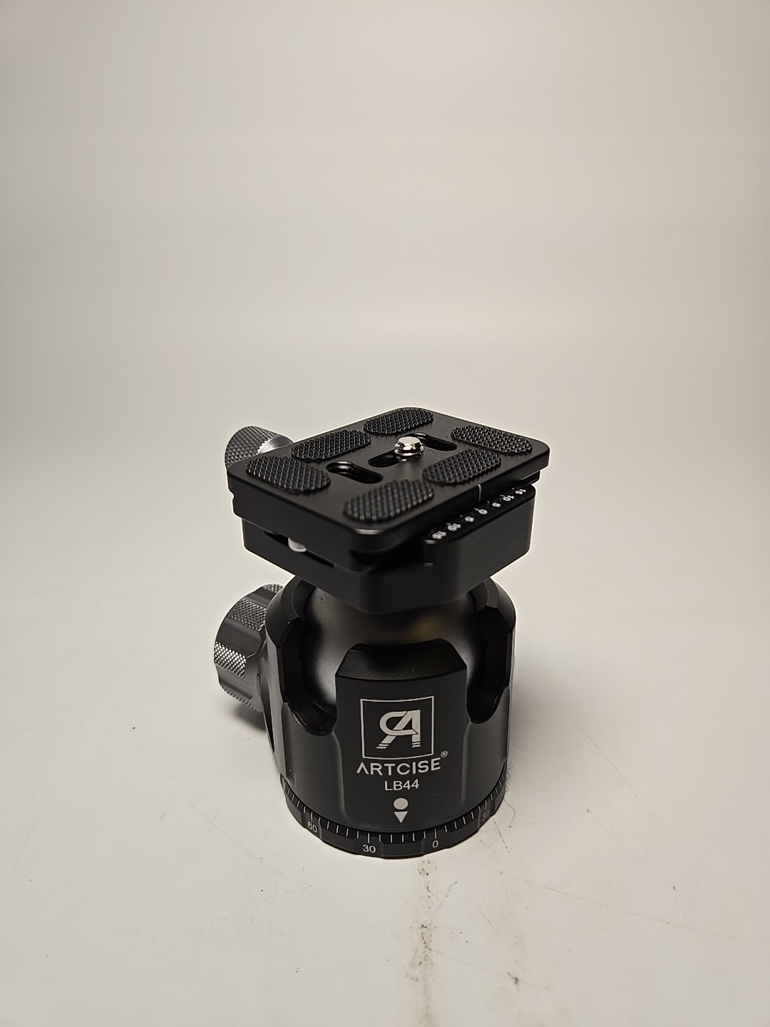 Artcise LB44 Ball Head Low Profile