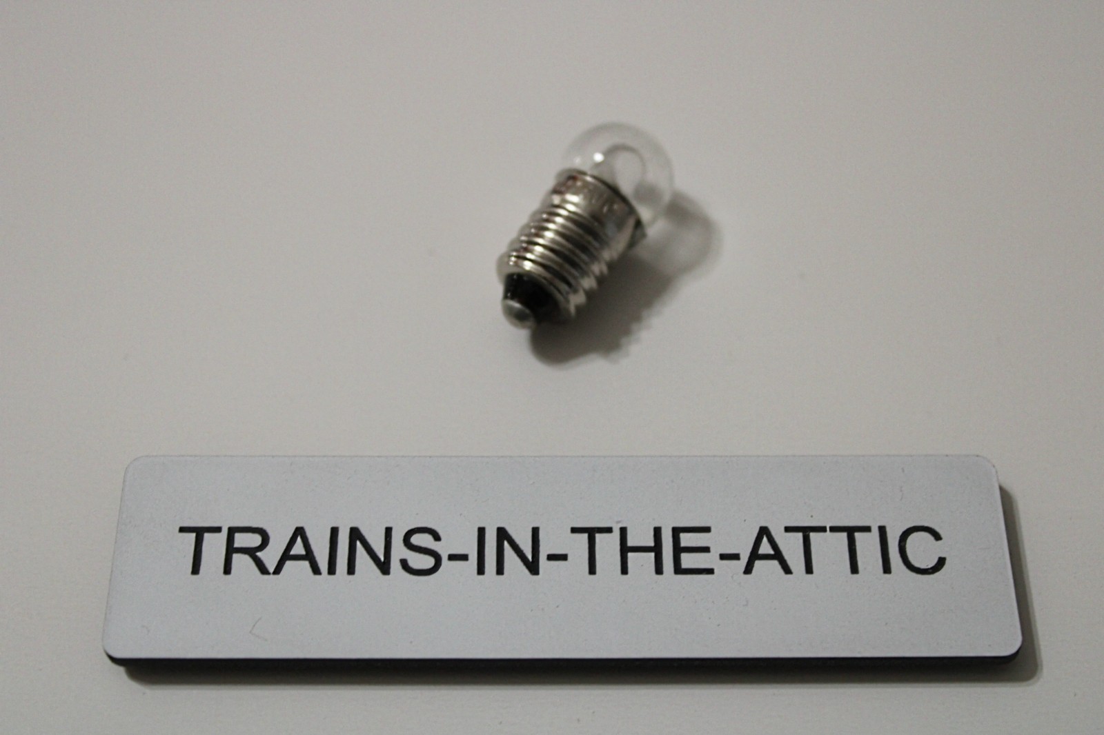 LIONEL 1447WW LED CLEAR BULB 18 VOLT SCREW BASE BULB