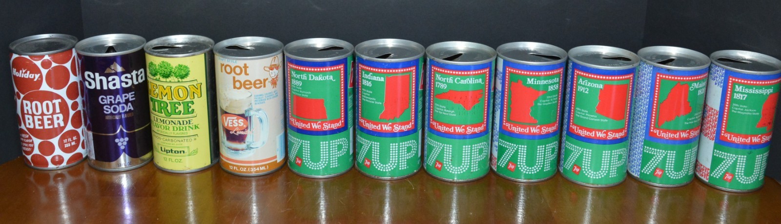 VTG Steel Pull Top Soda Cans (10) 7-UP  UNITED WE STAND Shasta Holiday LemonTree