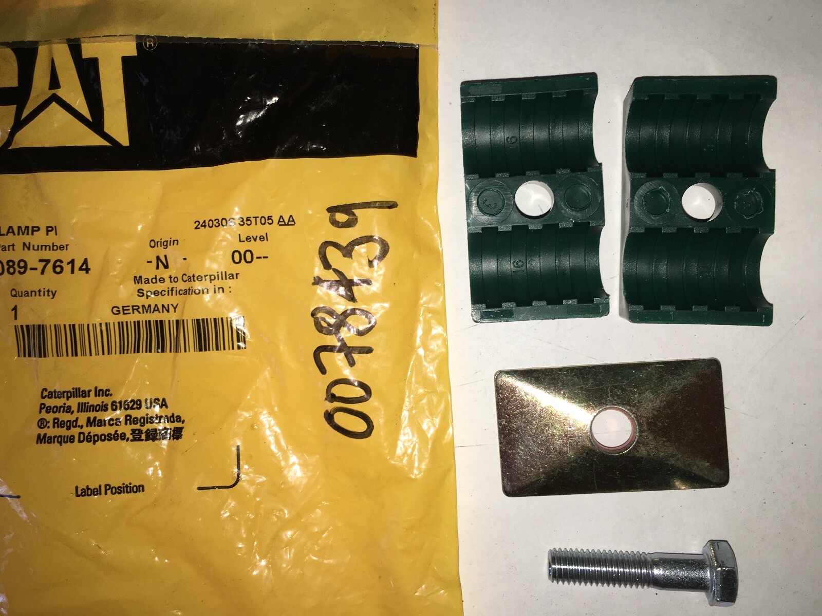 CAT CLAMP Pt# 089-7614 CATERPILLAR ++--------------------------------- OEM NEW