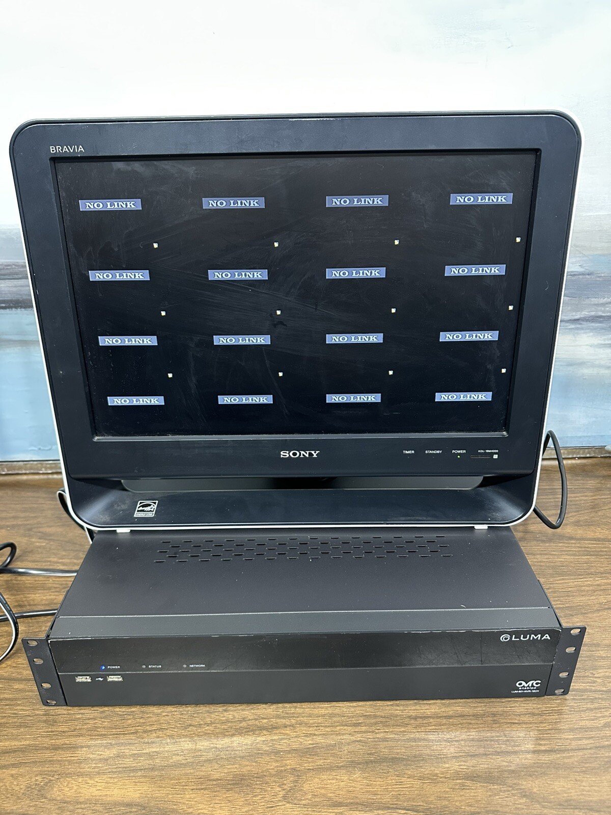 Luma LUM-501-NVR-16CH  16 Channel Network Video Recorder