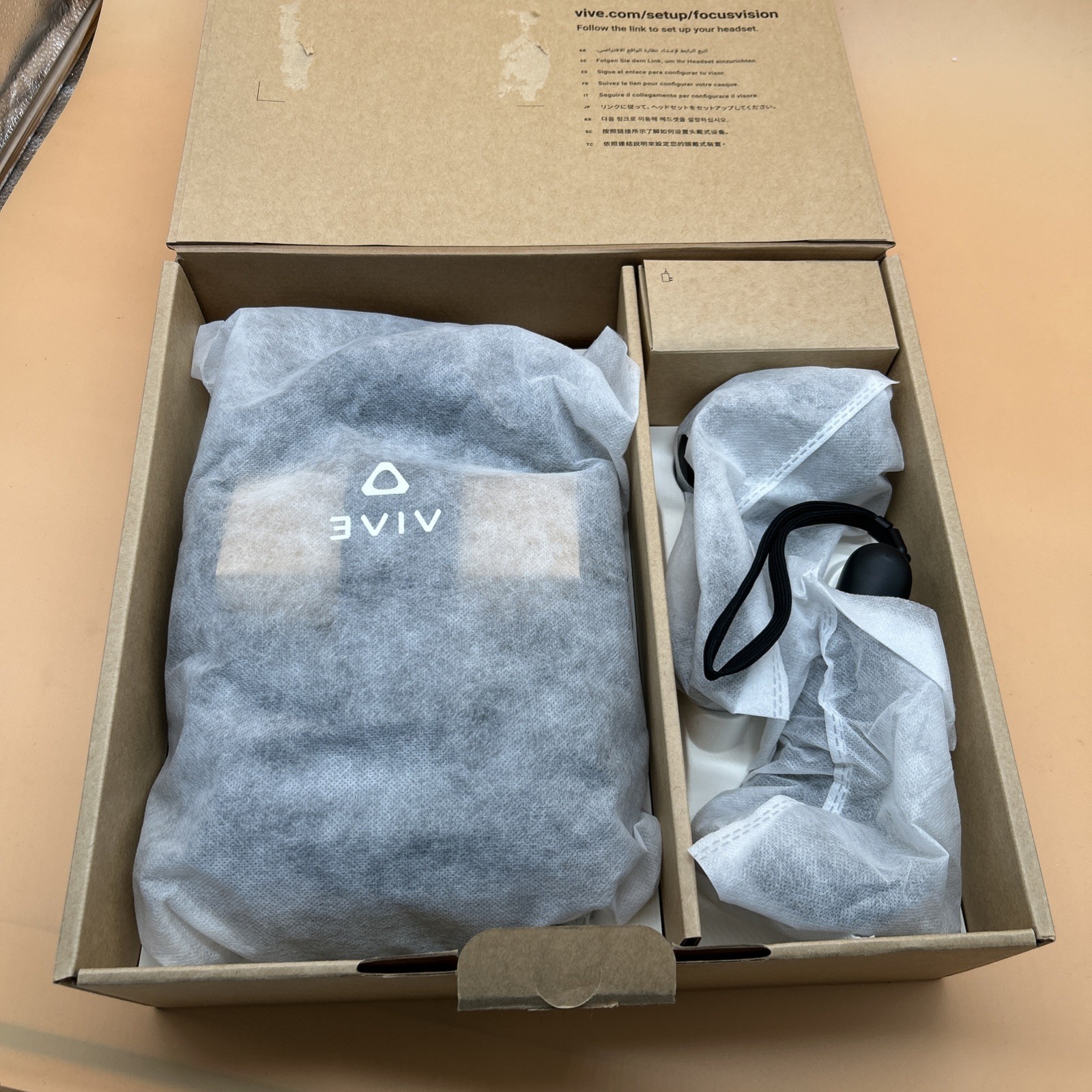 HTC Vive Focus Vision Mixed Reality and PC VR Headset + Controllers
