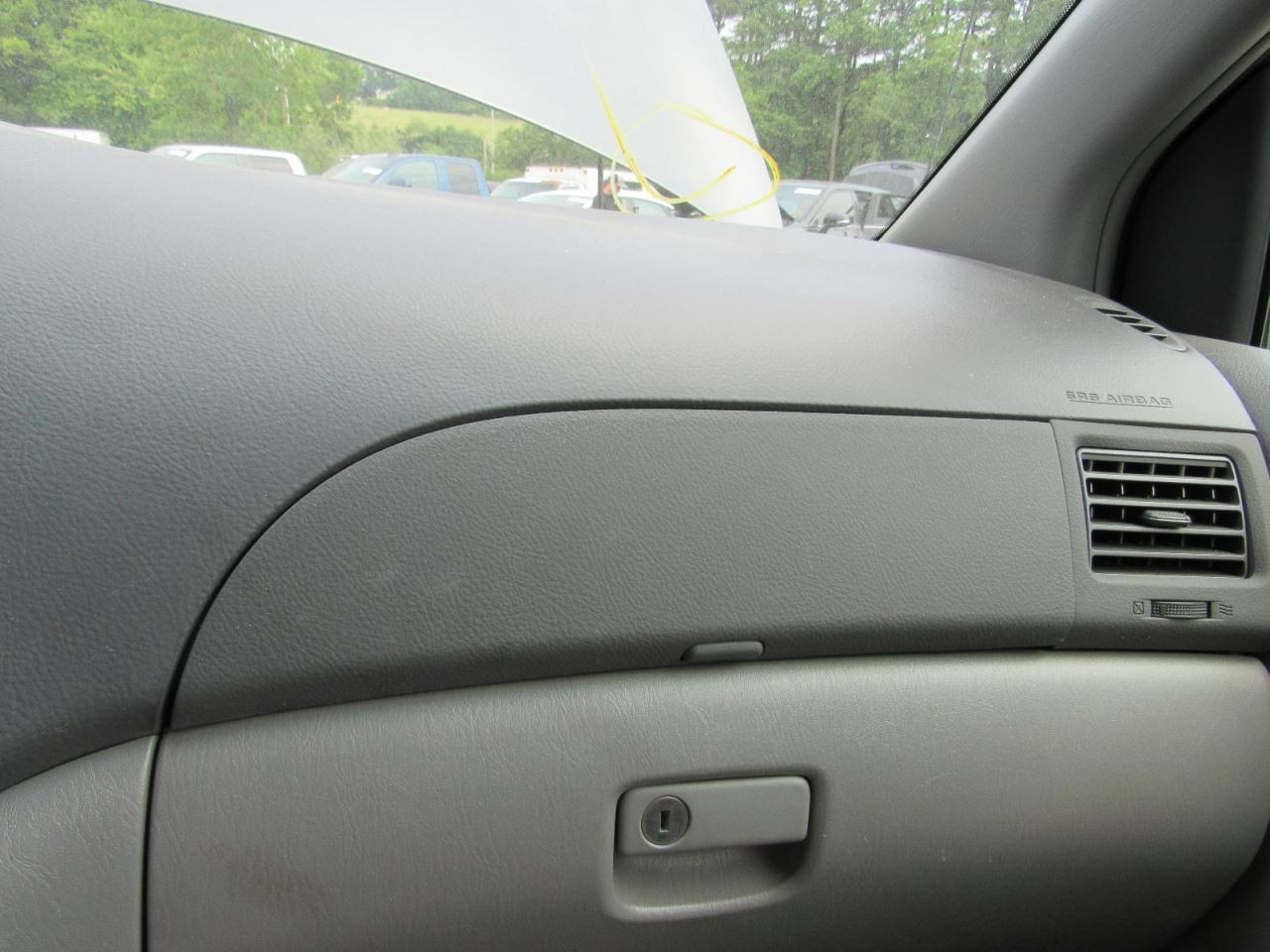 SIENNA    2009 Glove Box 1055341