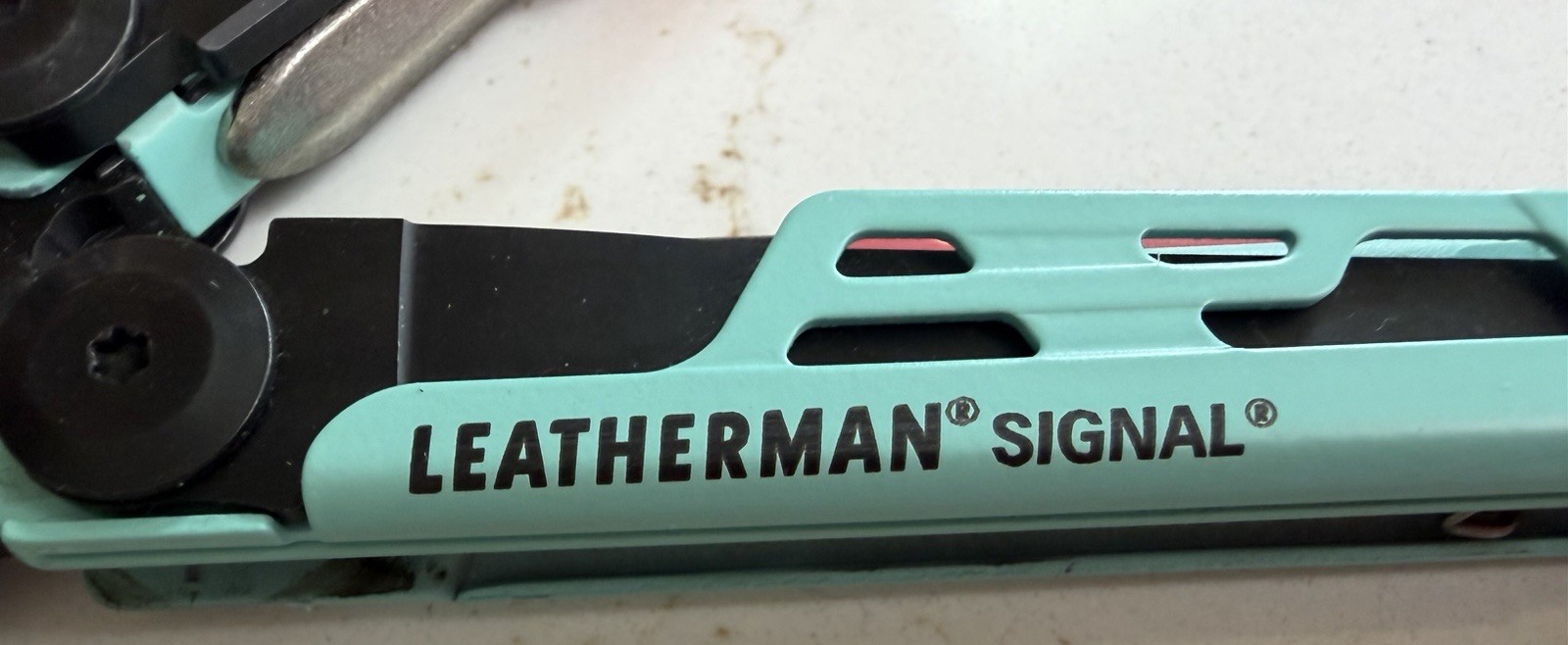 Leatherman Multi-Tool “ Signal” , Teal And Black With Case  New