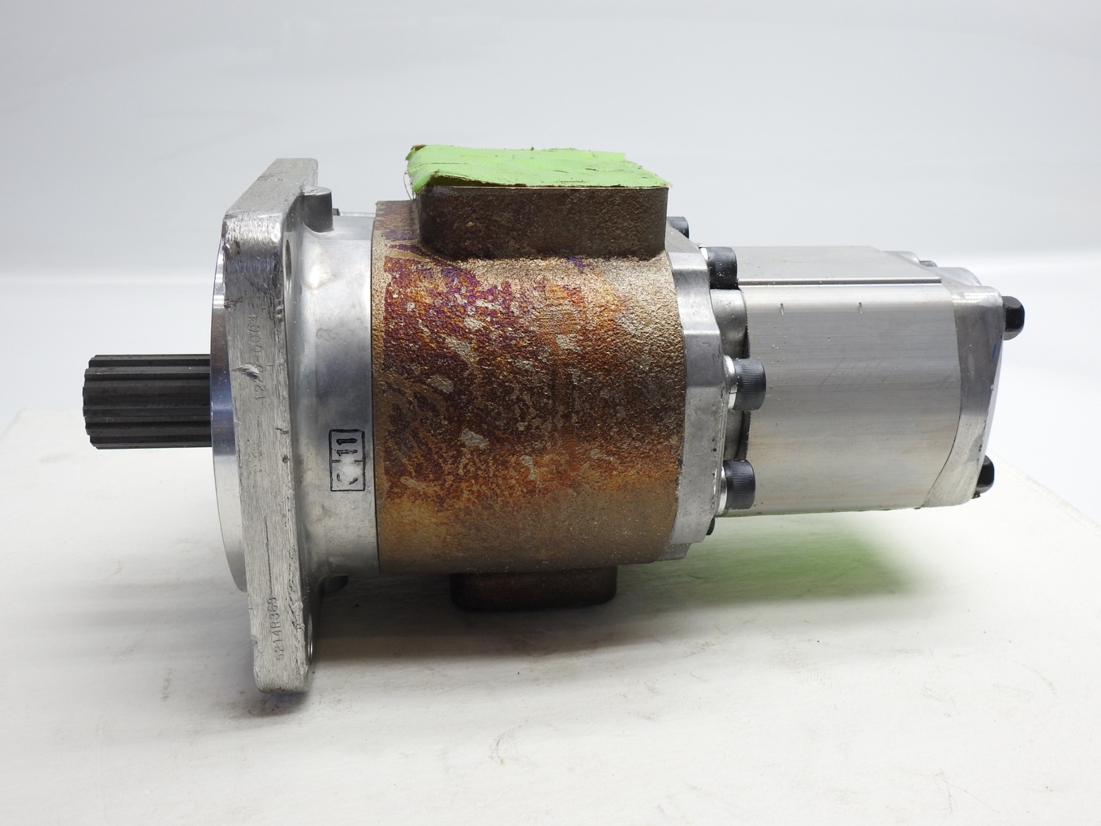 Shimadzu Hydraulic Pump FD3-52.14R369, 5214R369 - NOB NEW!