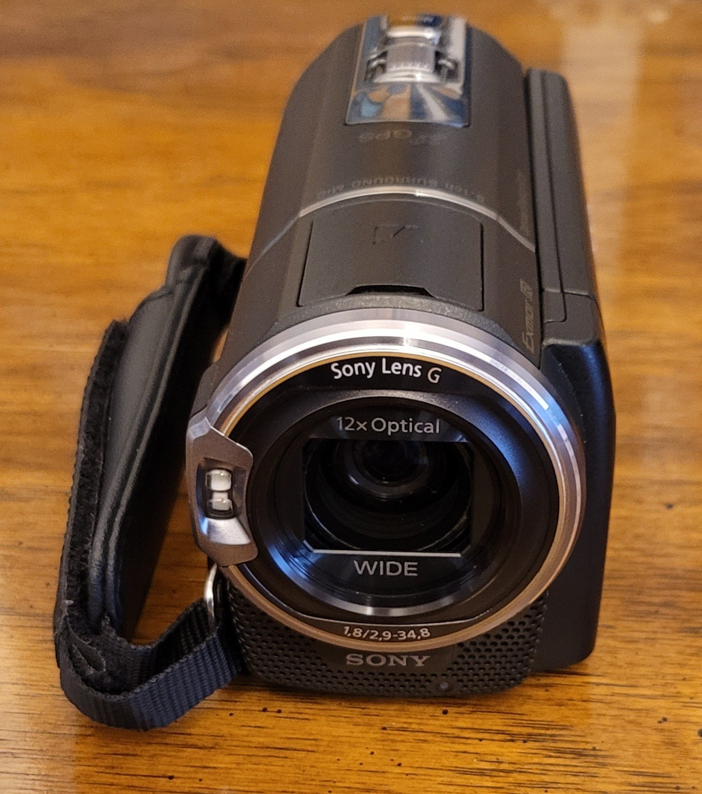 Slightly used Sony Handycam HDR-580 Camcorder with accessories