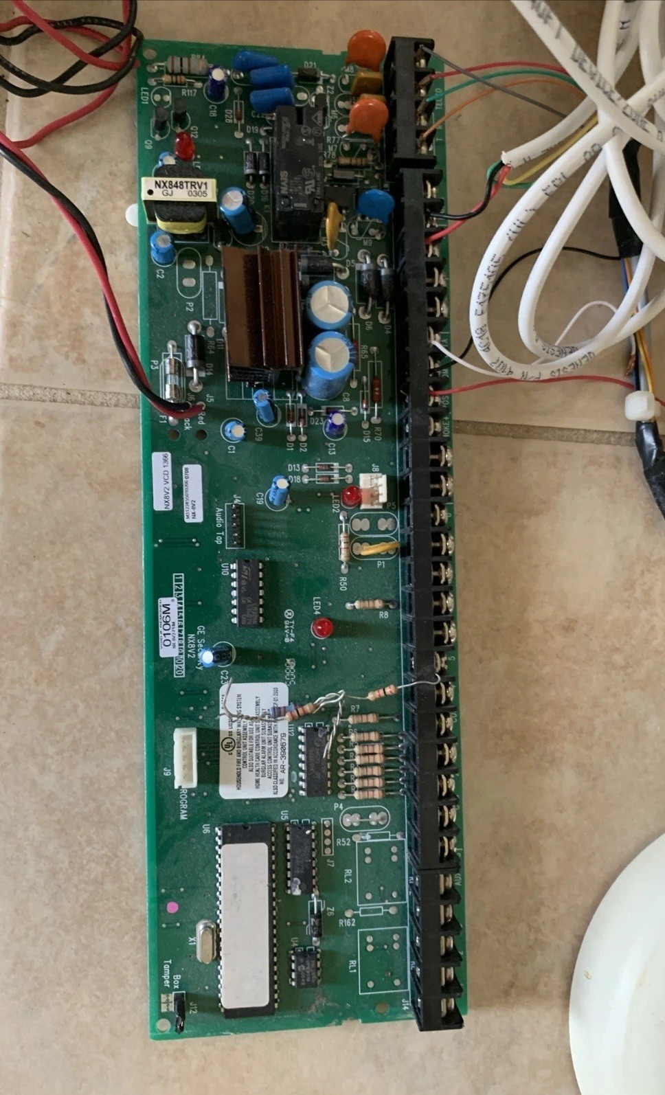 Interlogix GE Security NetworX NX-8 v2 Alarm Control Panel Board & Enclosure
