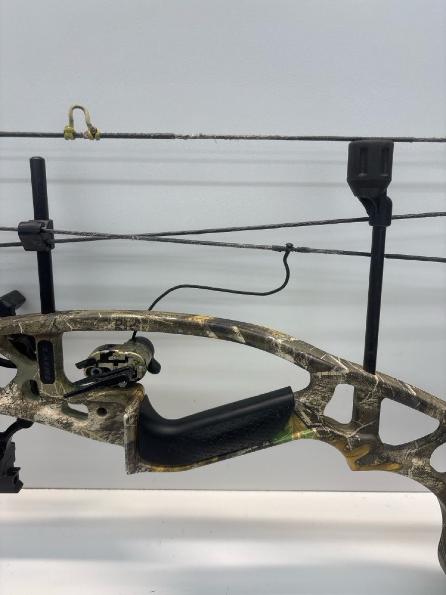 PRE-OWNED COMPUND BOW HOYT ARCHERY TORREX (P23017165)