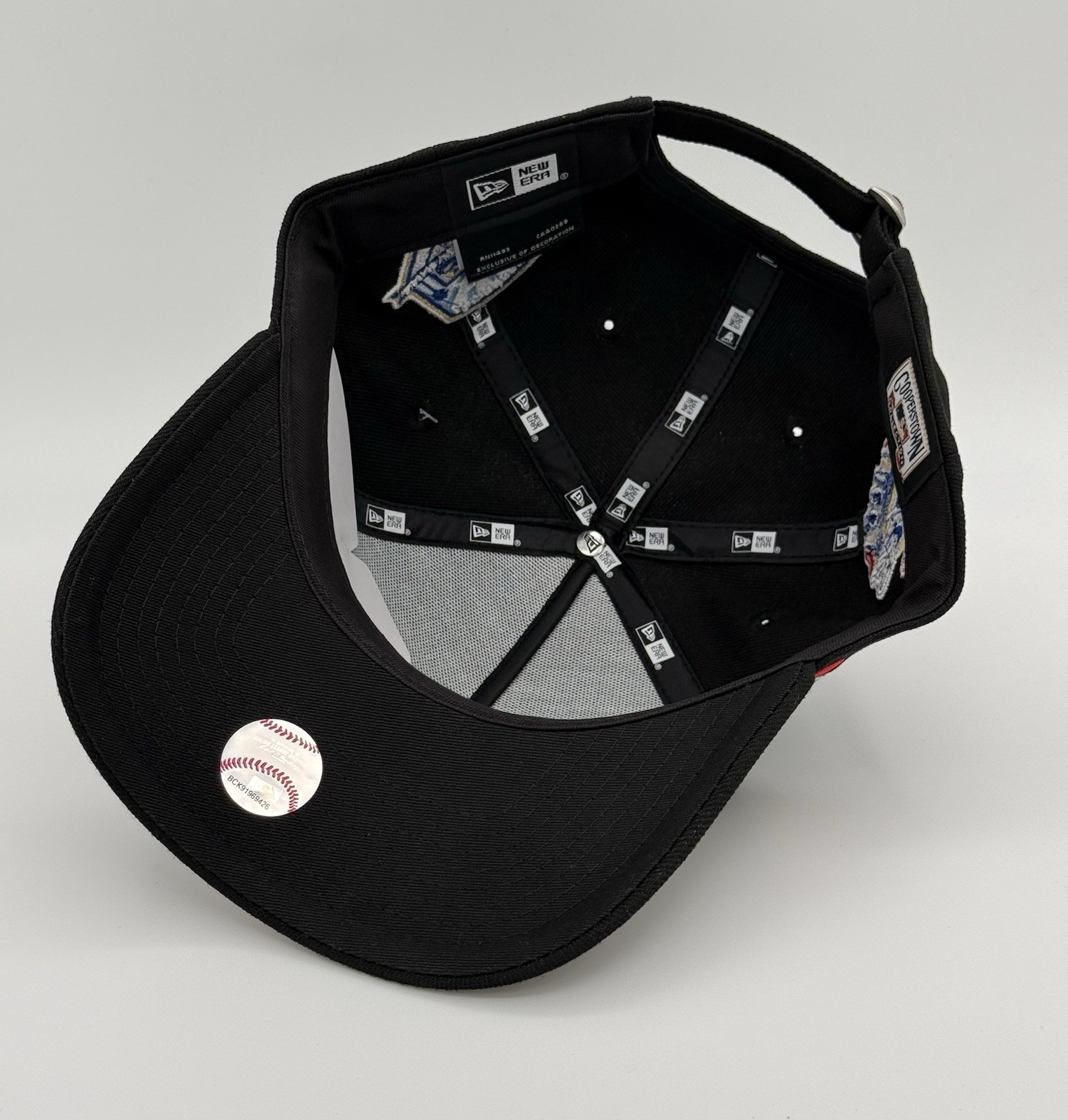 Los Angeles Dodgers New Era Tokyo Exclusive Adjustable Strap Hat
