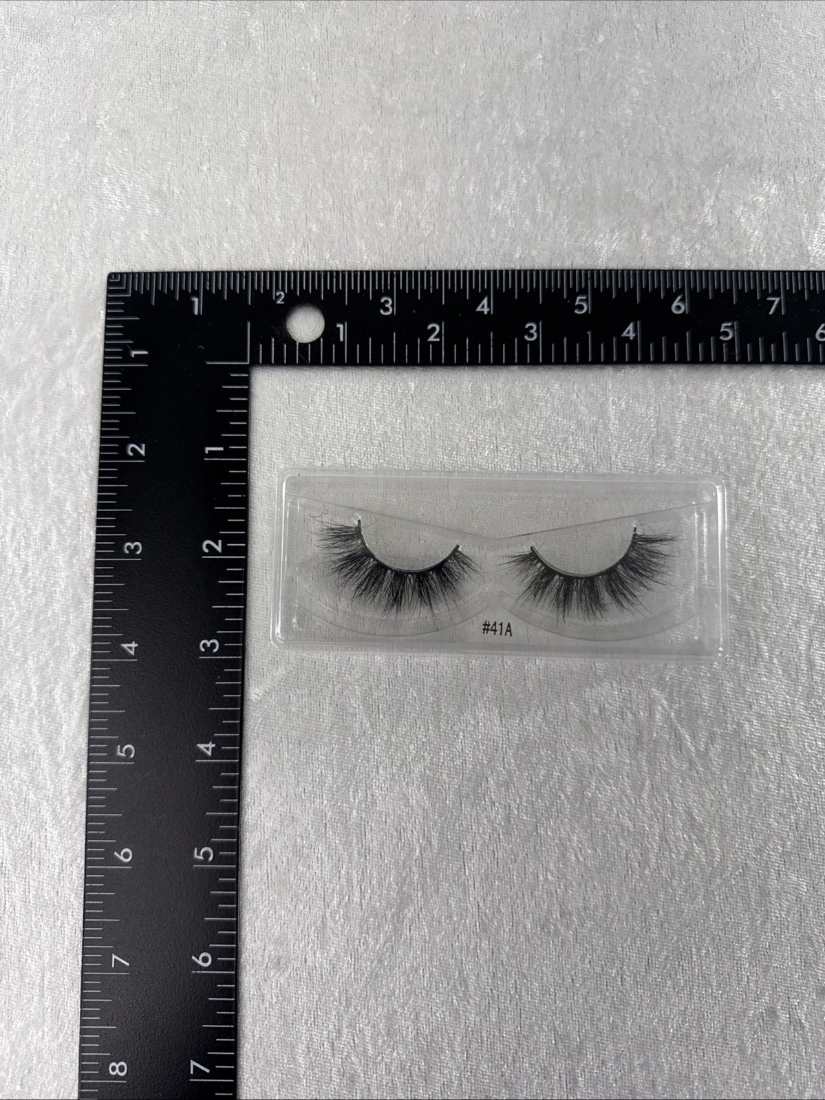 false eyelashes #41A