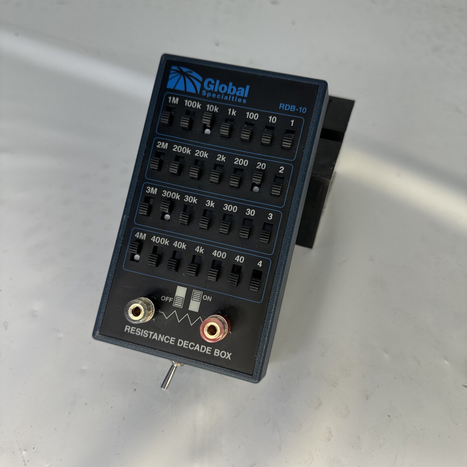 GLOBAL SPECIALTIES RDB-10 Resistance Decade Box
