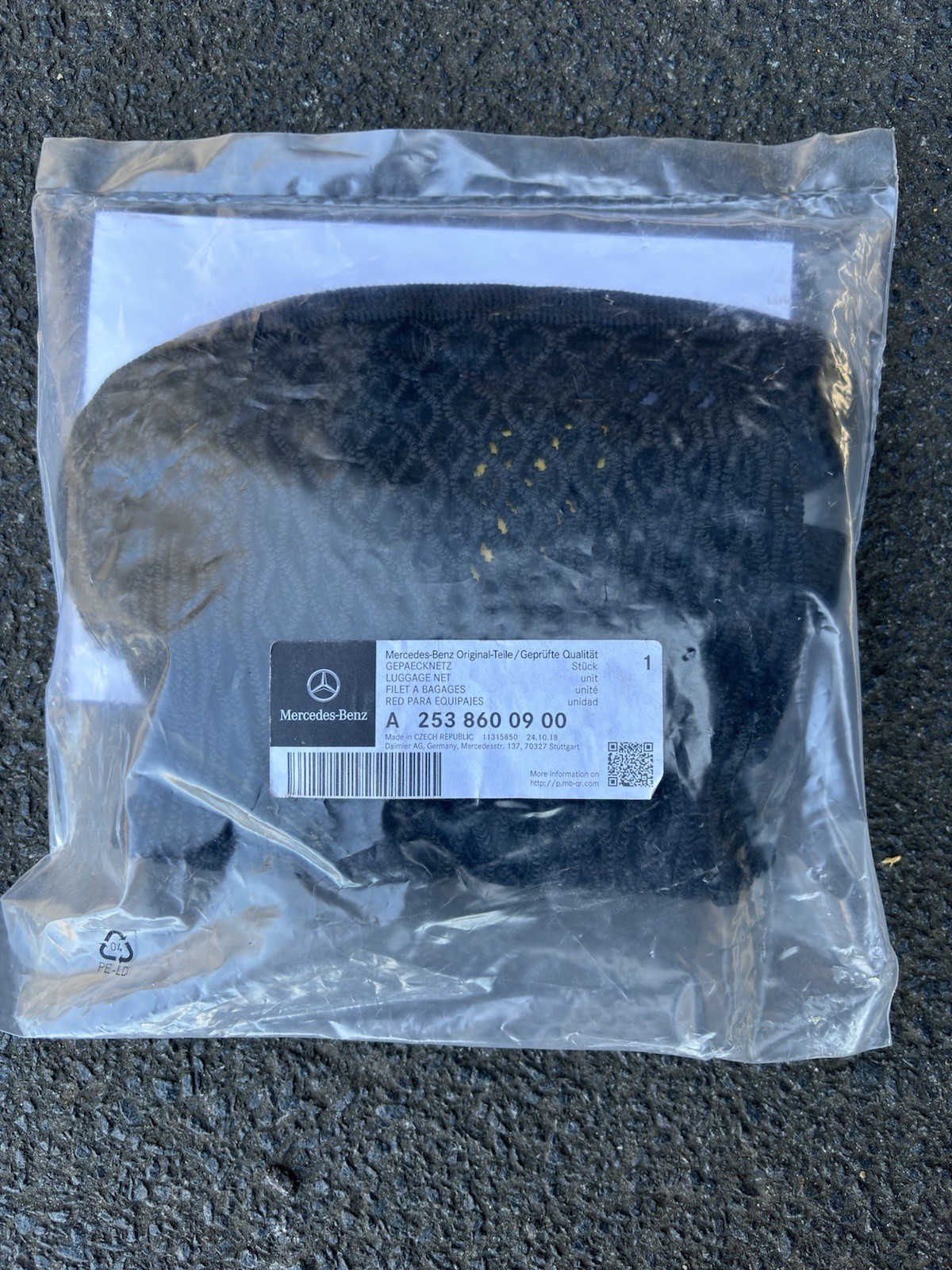 GENUINE MERCEDES  LUGGAGE / CARGO NET No/ A2538600900